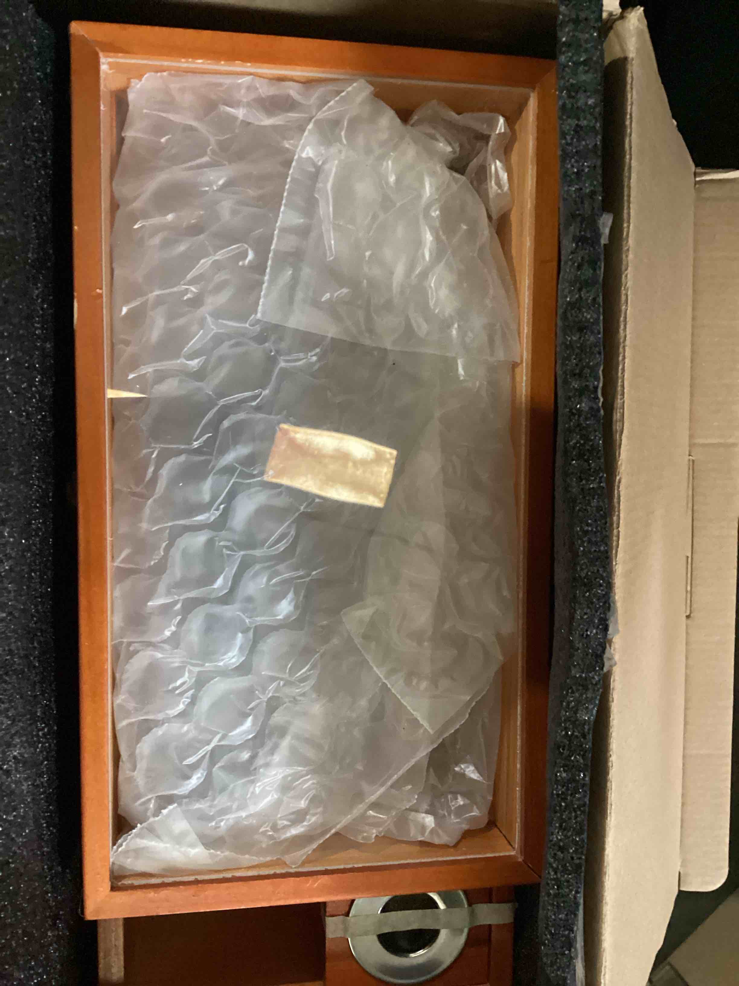 Condition photo showing Good Condition for YOLIDAR Electric Wooden Box Smoker