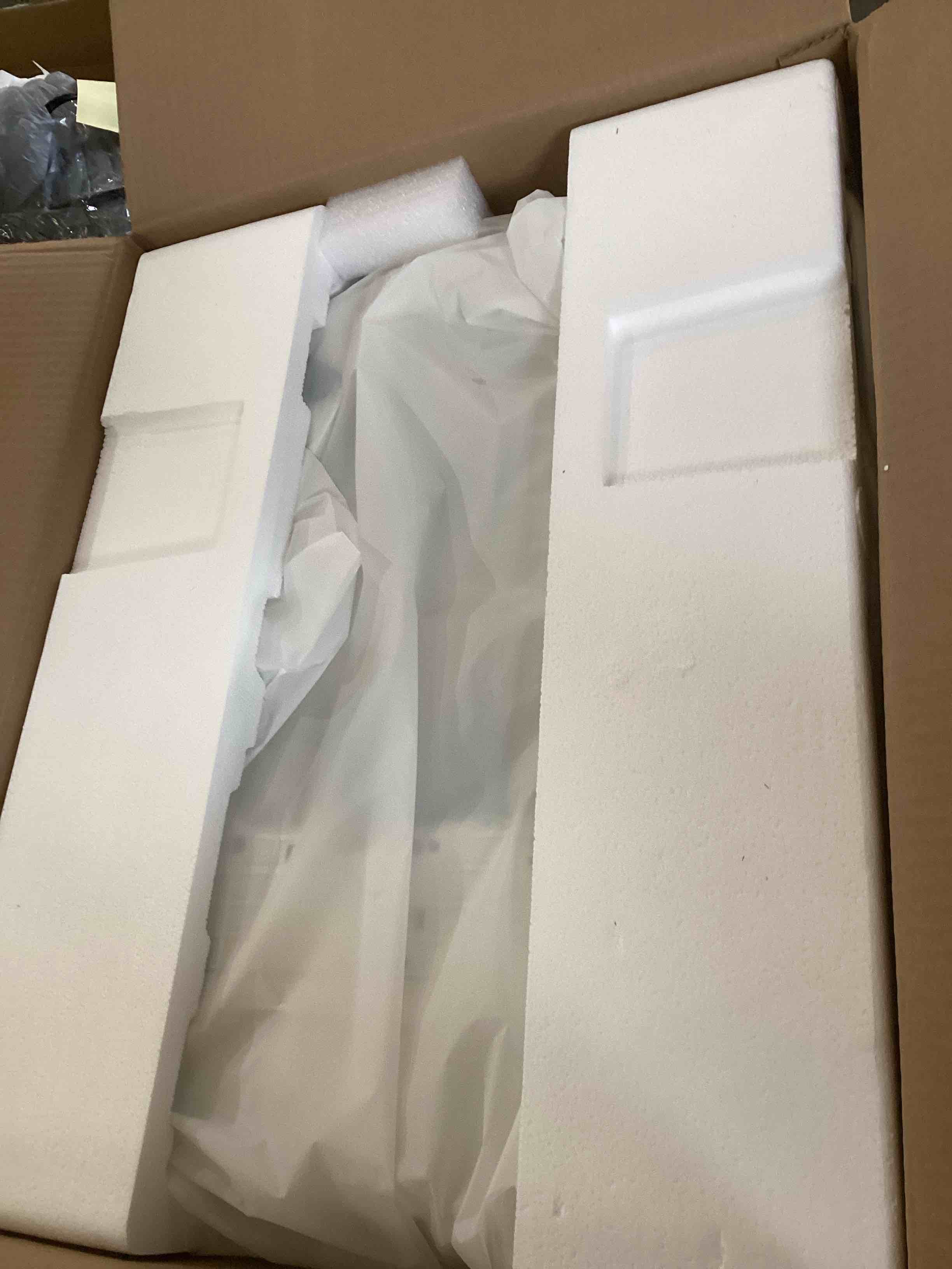 https://s3.amazonaws.com/lotting-images-prod/bidfta/GRA4222943_1777475761167.jpeg