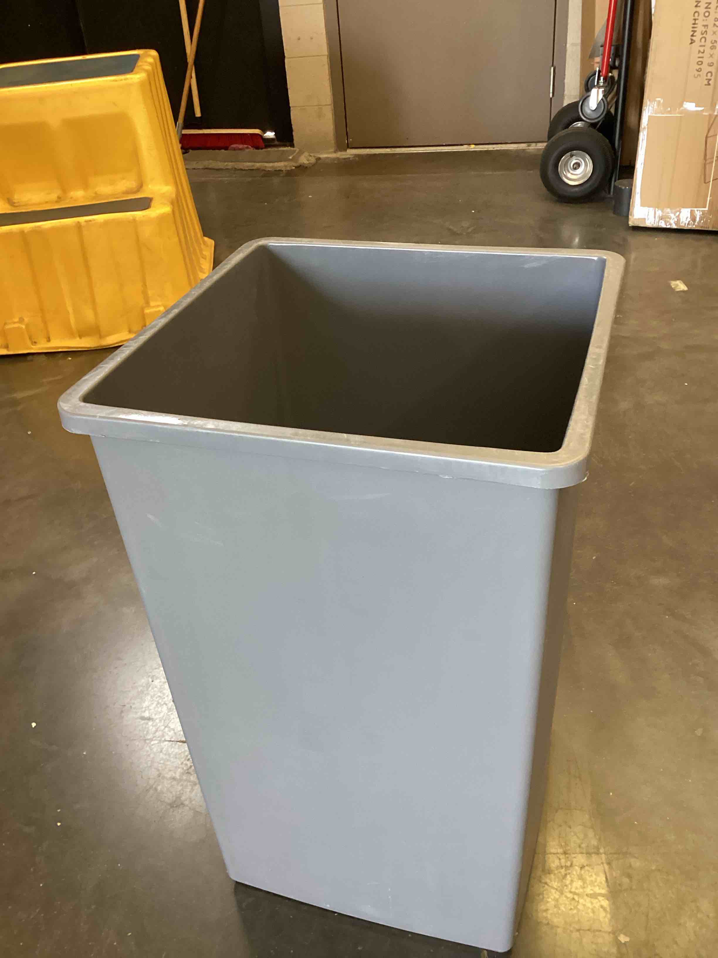 Large Square Trash Can, Grey
