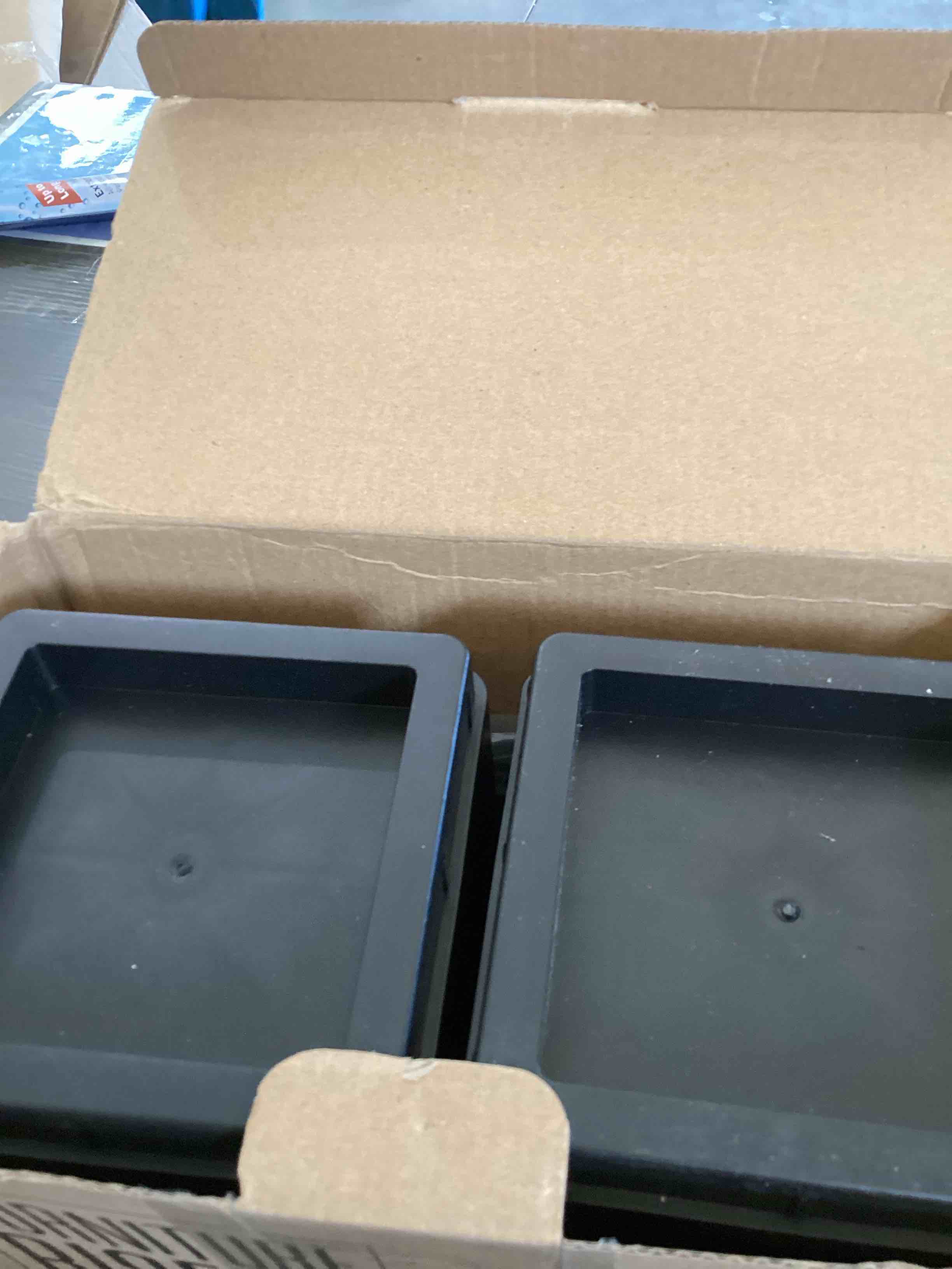 https://s3.amazonaws.com/lotting-images-prod/bidfta/GRA4223511_1780698702595.jpeg