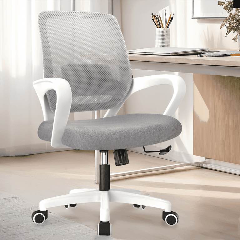 this mesh office chair appears to be a generic ergonomic model frequently rebranded under names like geniqua