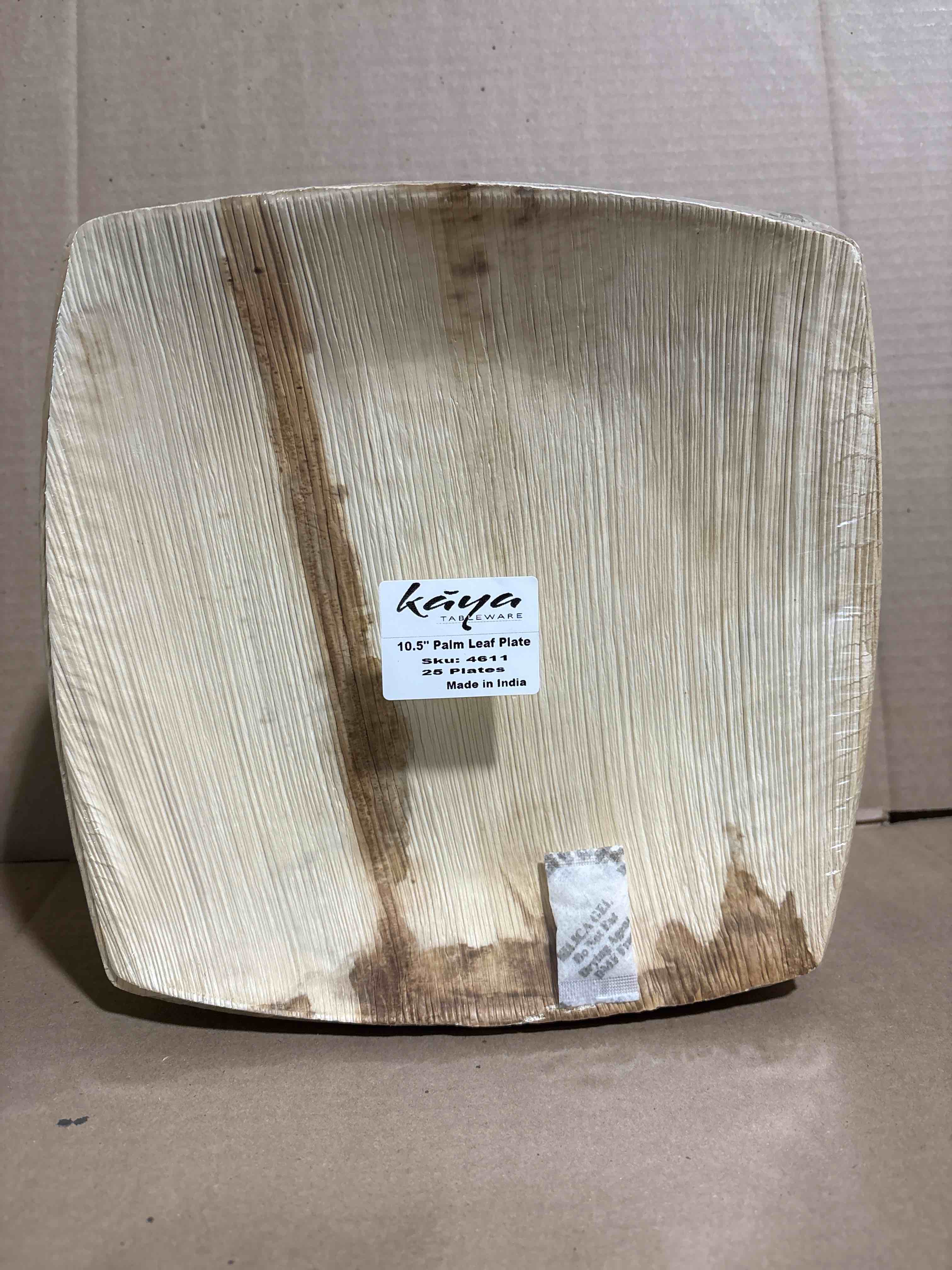 Condition photo showing New/Like New for 10.5 palm leaf plate 25 places 