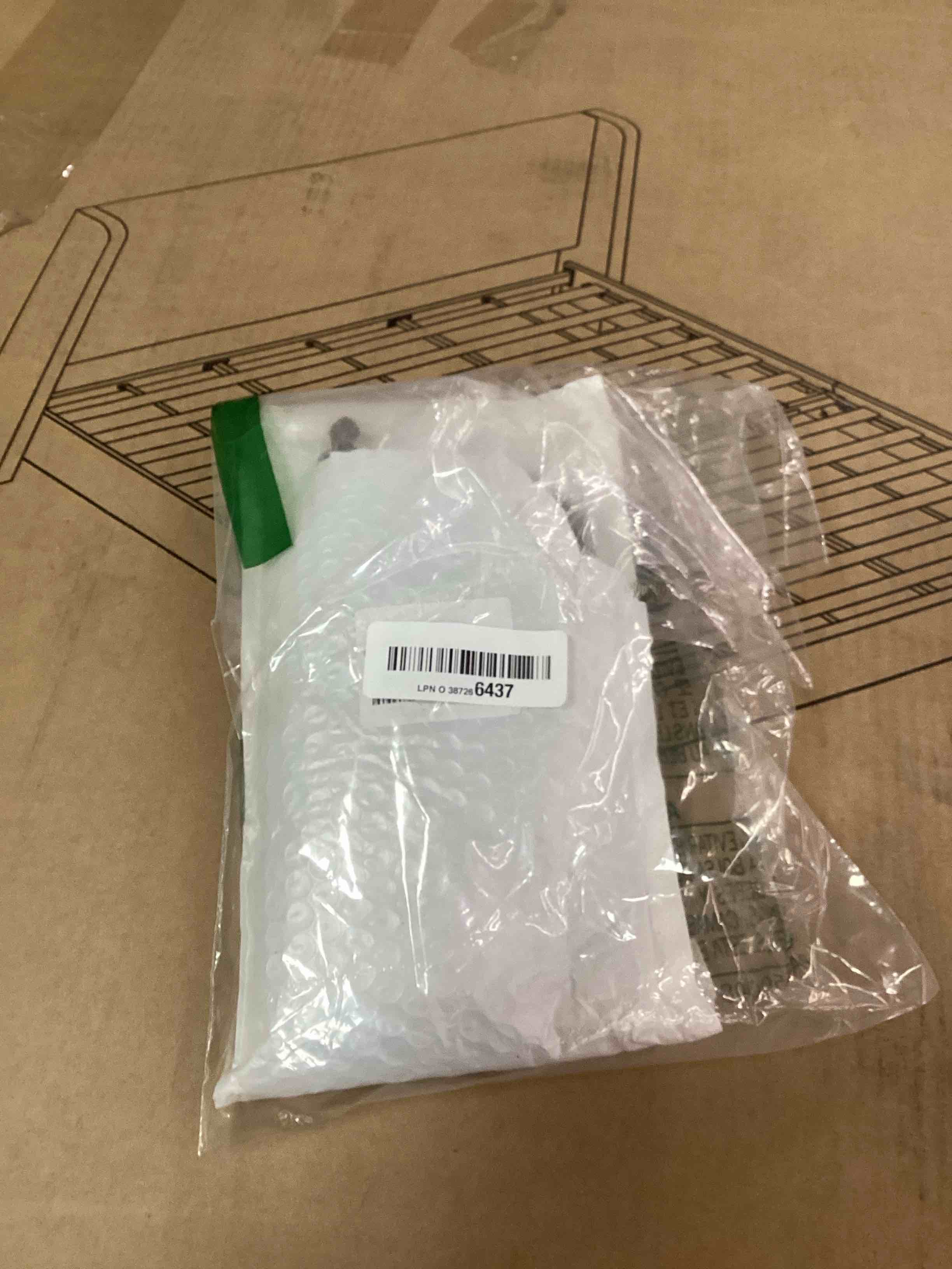 Condition photo showing New/Like New for 6PCS Antique Bronze Cabinet Pulls with Plate,6.5" Long Vintage Zinc Alloy Handles Pulls Knobs for Drawer Furniture Door Bedroom Kitchen Cupboard with Screws (Small(6.5" L/3.8" CC)) Small(6.5"L/3.8"CC)