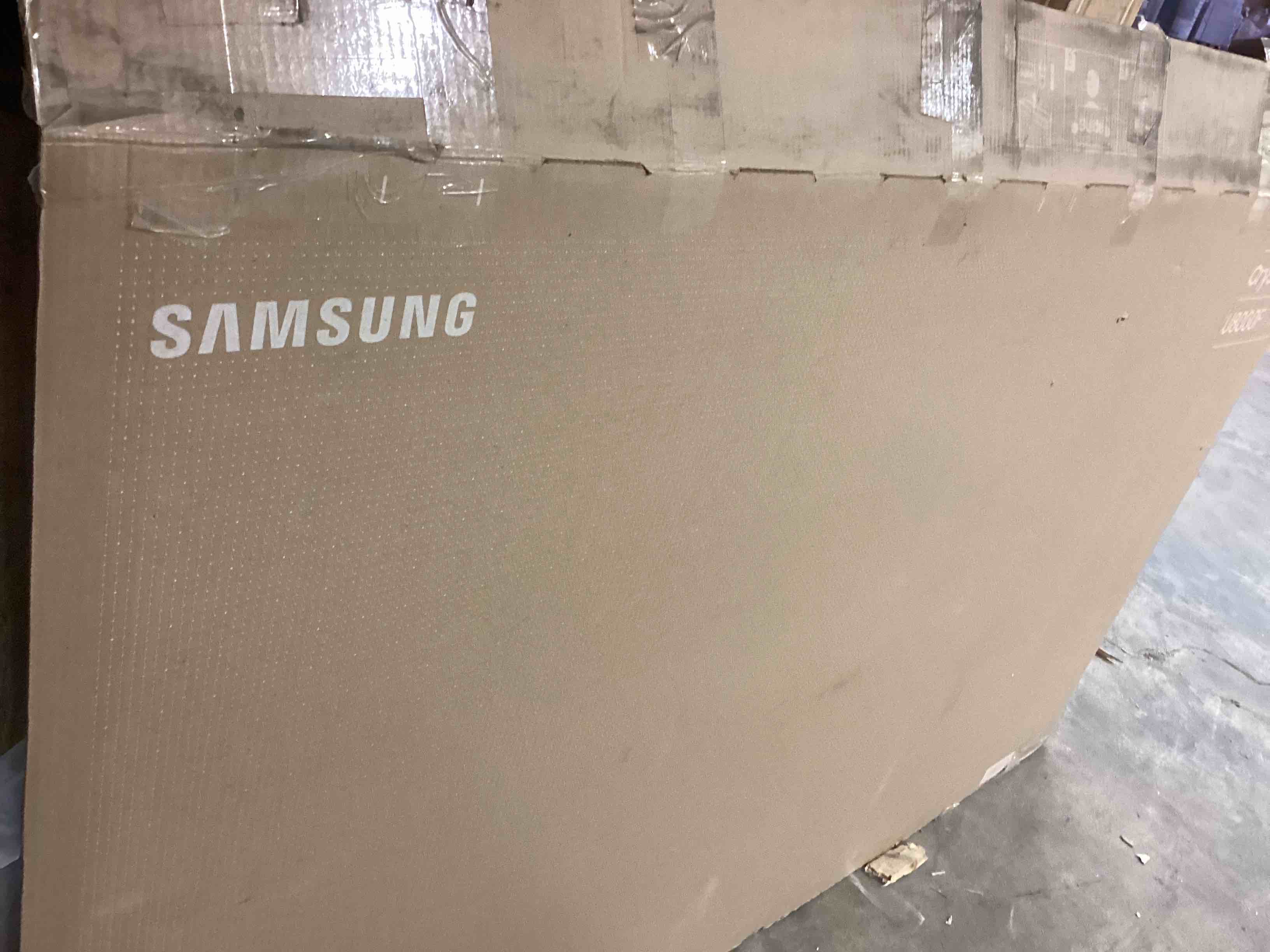 https://s3.amazonaws.com/lotting-images-prod/bidfta/GRA4389999_1777496912702.jpeg