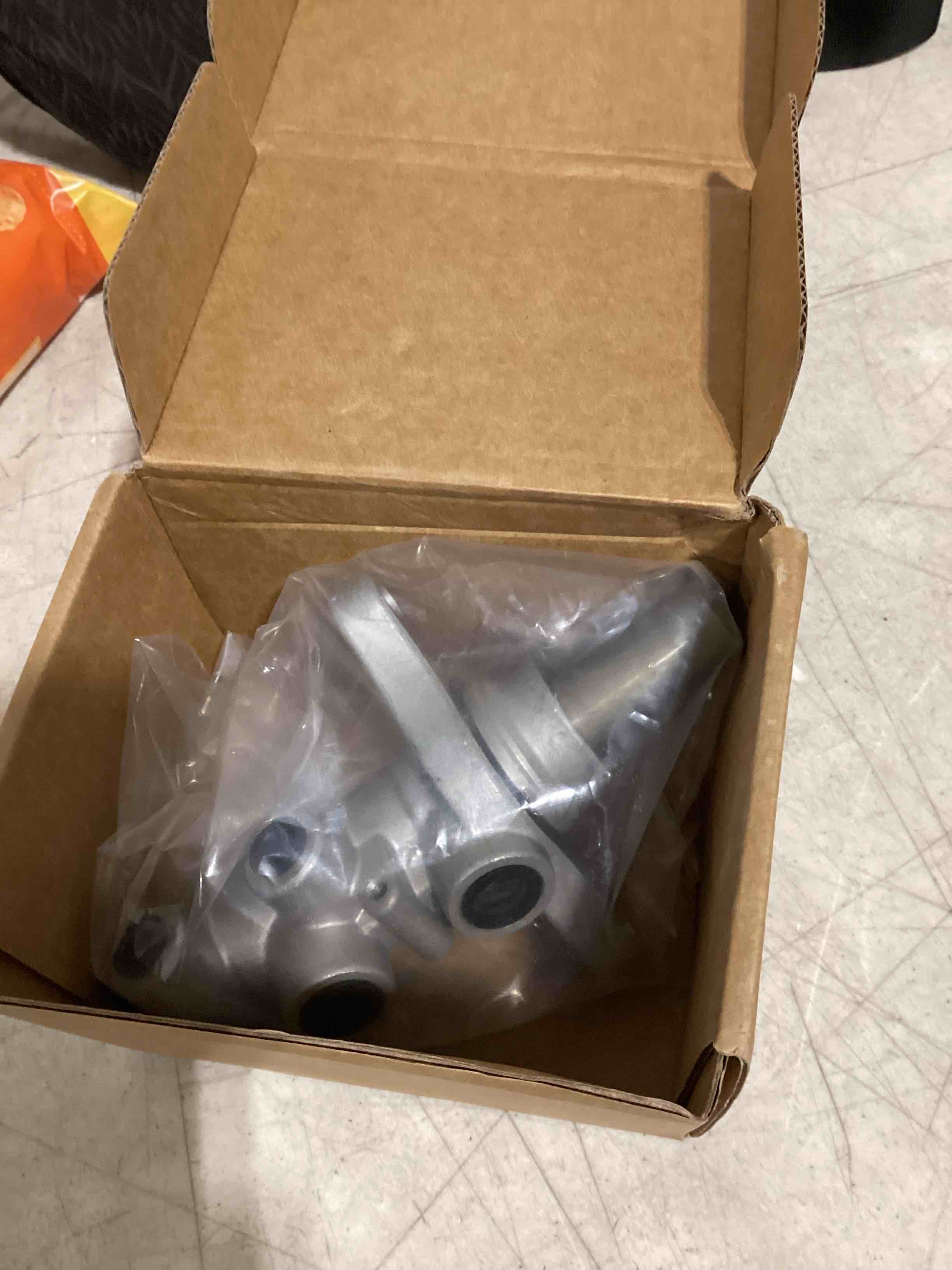 Condition photo showing Good Condition for brake master cylinder for ford fusion lincoln mkz 2010-2012, mercury milan 2010-2011 except hybrid model