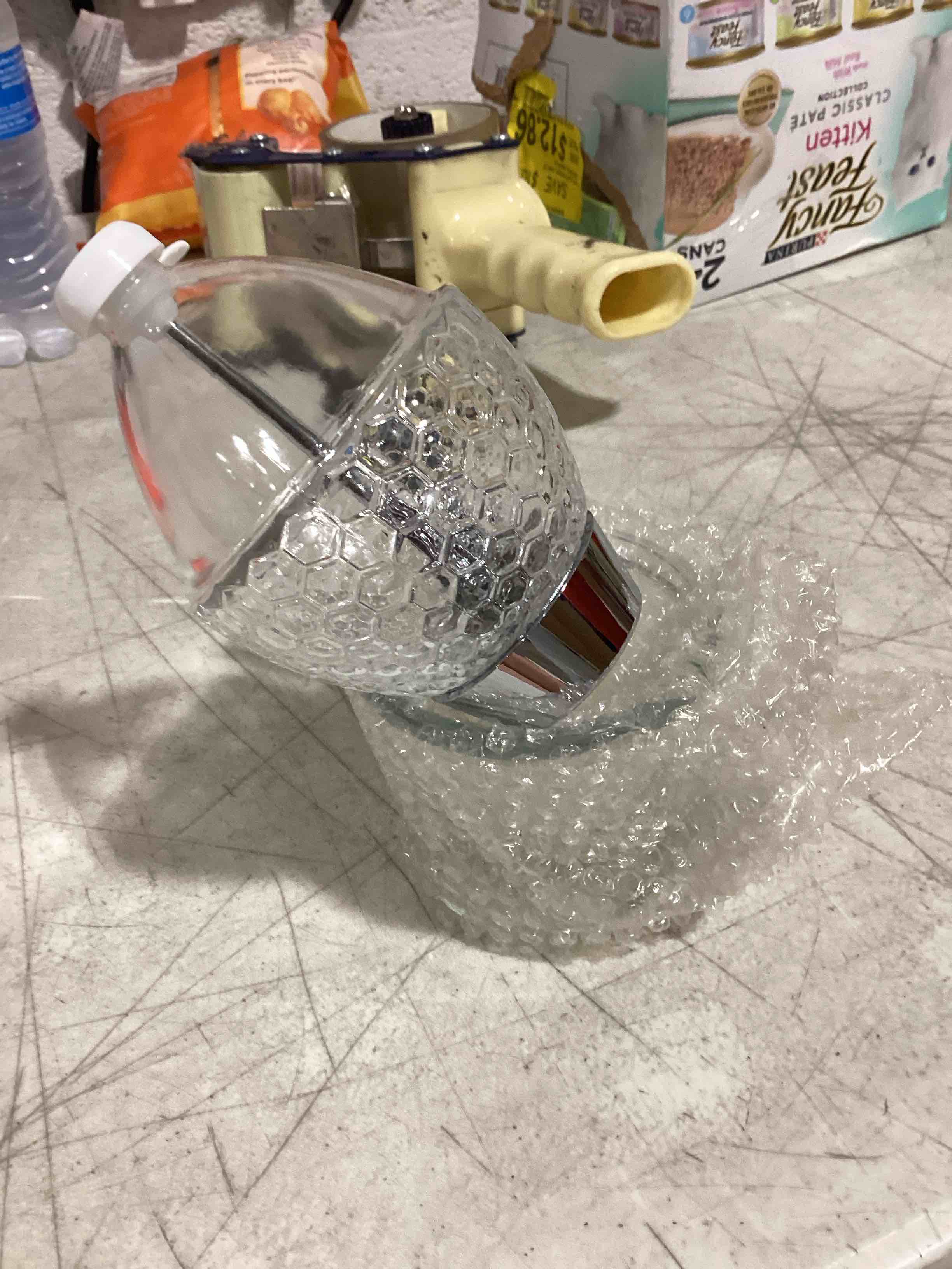 Condition photo showing Good Condition for hunnibi 8oz no drip glass honey dispenser with plastic top - honeycomb-style syrup server and bee-themed storage jar with stand - 6"