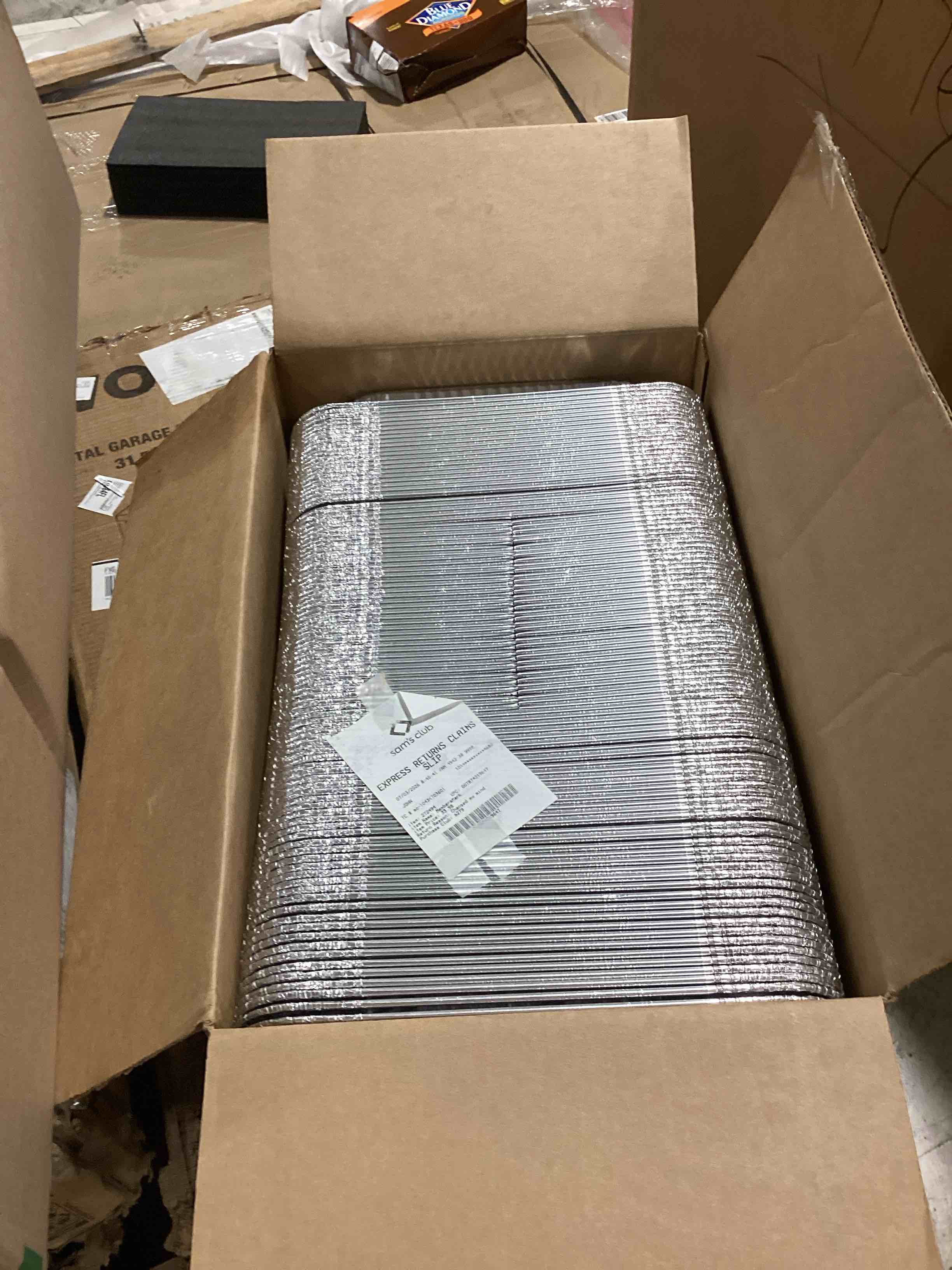 Condition photo showing New/Like New for member's mark aluminum steam table pans, half size (100 ct.)
