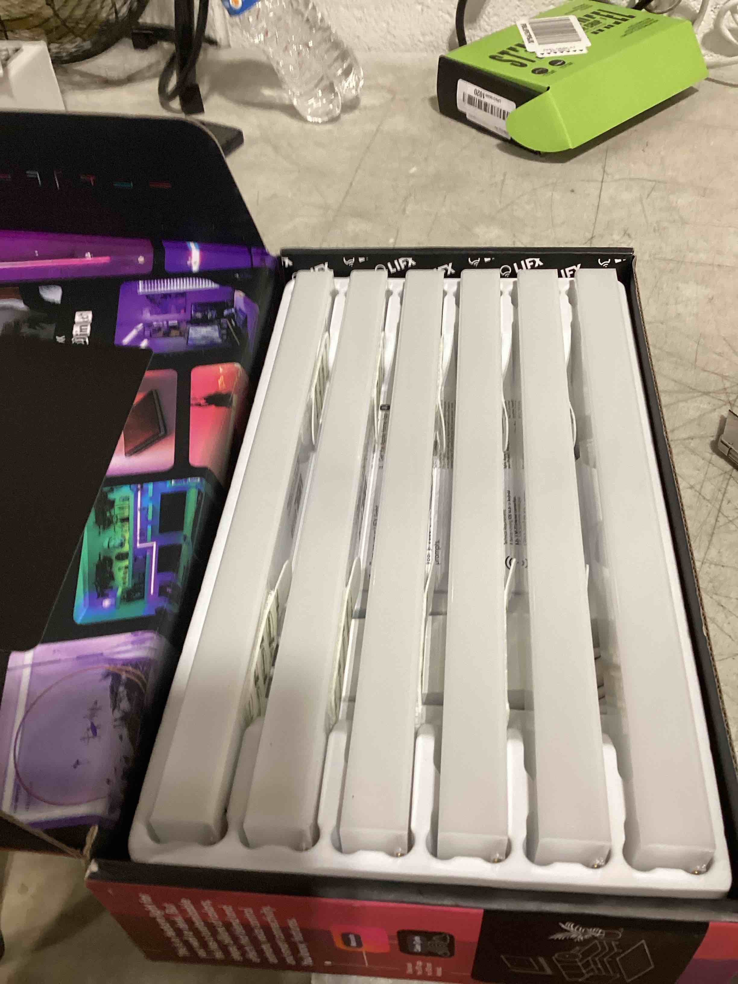 Condition photo showing Good Condition for lifx beam smart light bar 6 piece kit (l3beamkitus), multicolor, 6 count, 33 watts 6 count (pack of 1)
