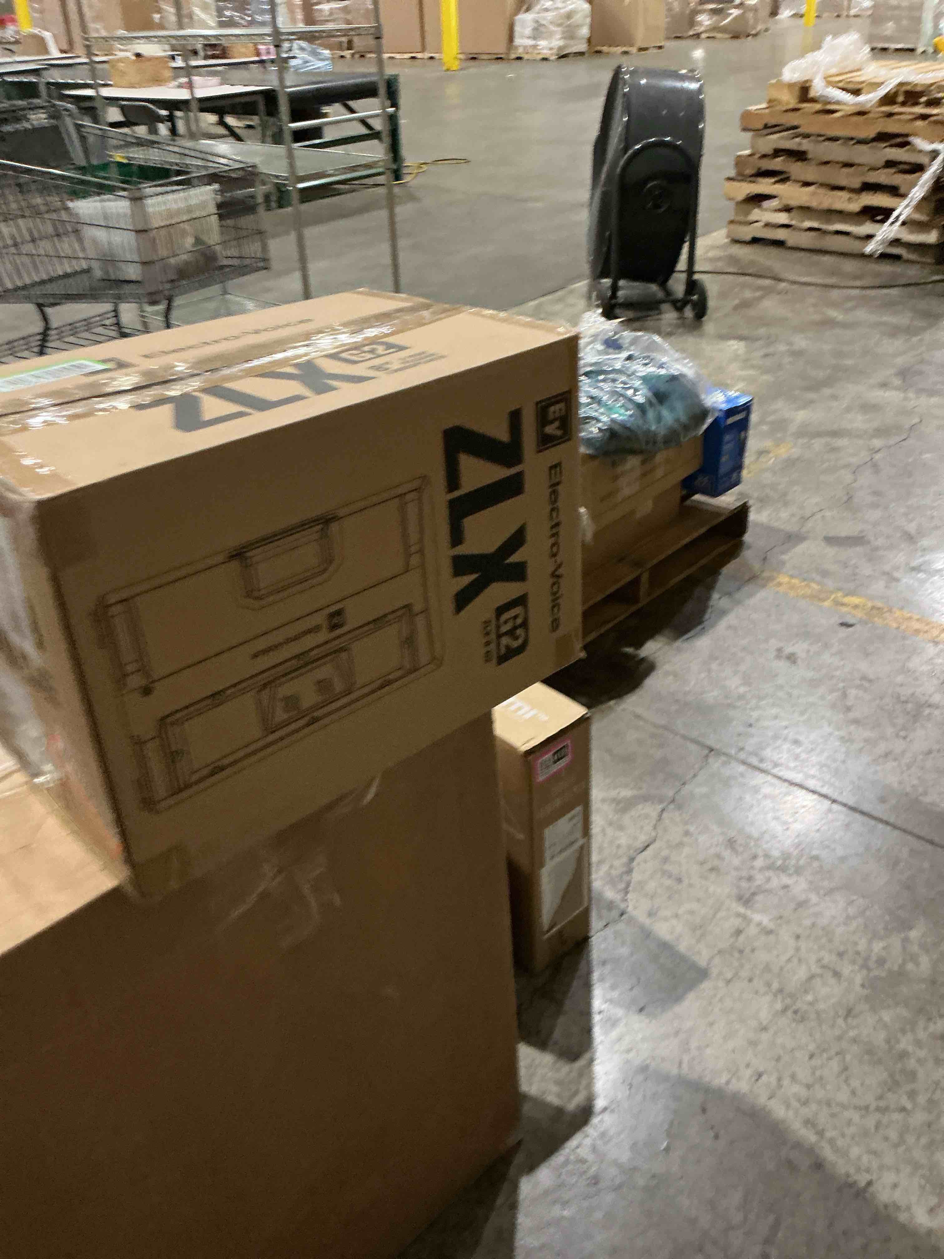https://s3.amazonaws.com/lotting-images-prod/bidfta/GRA4838853_1788442702828.jpeg
