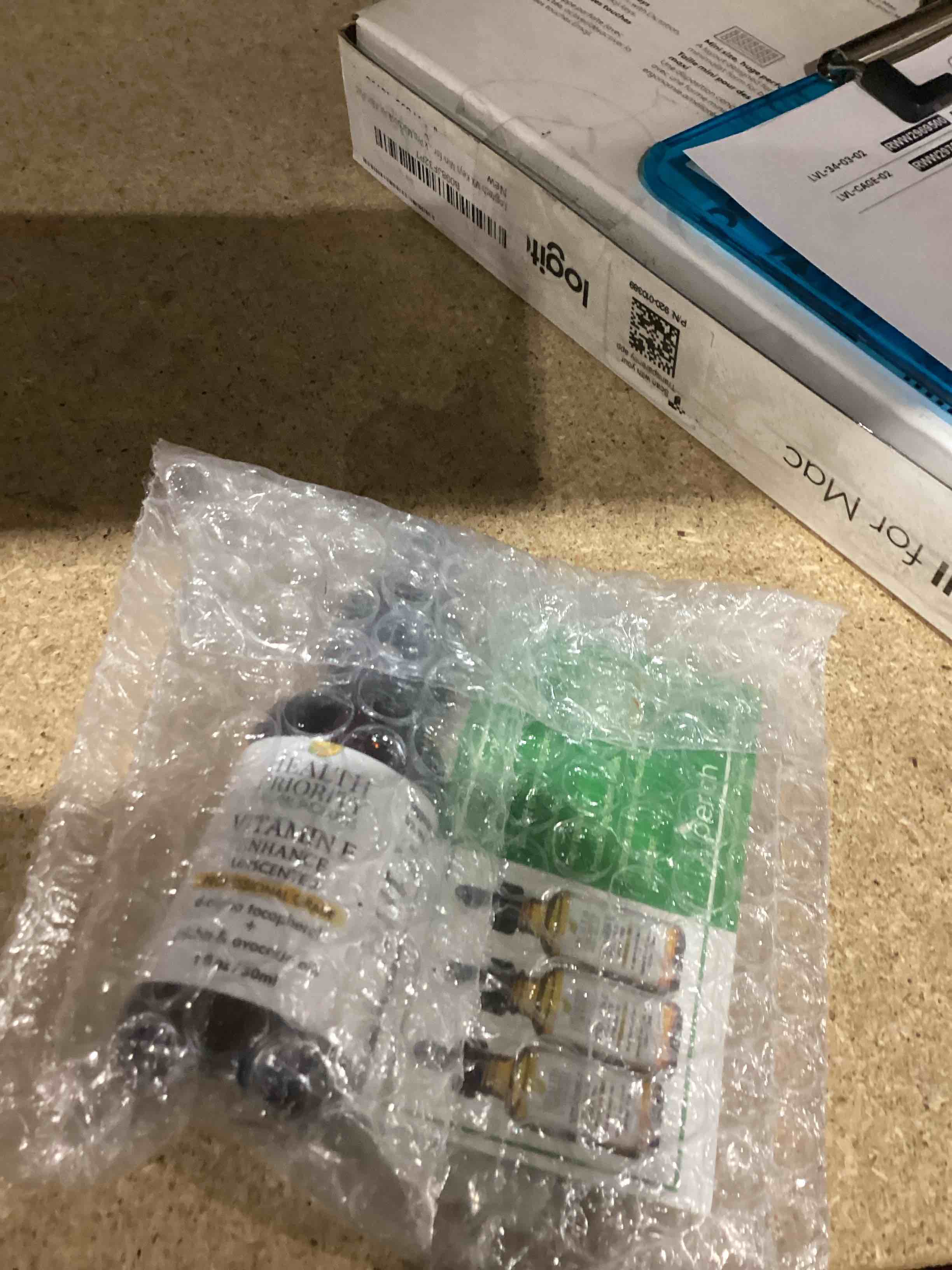 https://s3.amazonaws.com/lotting-images-prod/bidfta/GRA4876291_1778586273604.jpeg