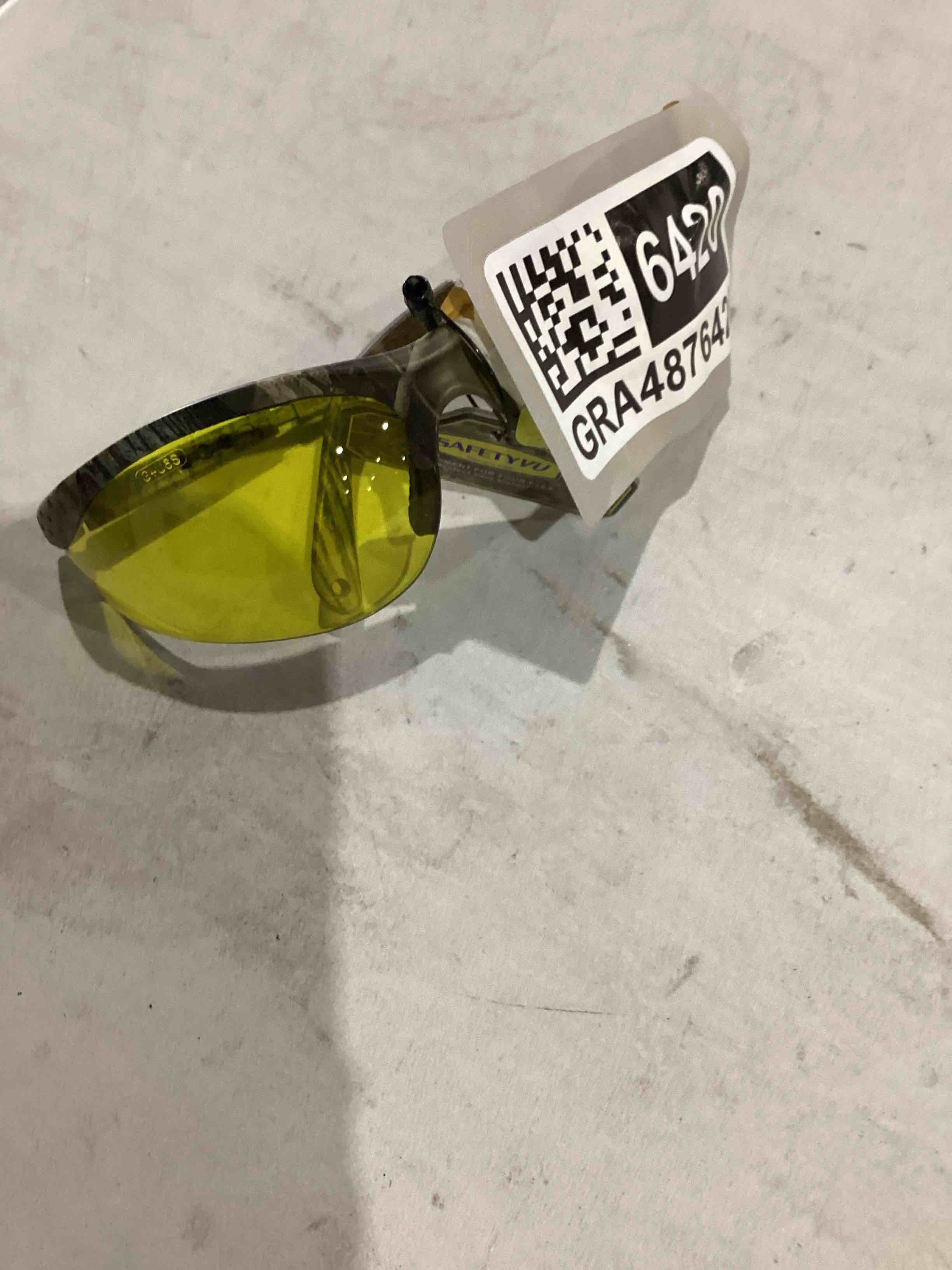Condition photo showing New/Like New for ksp-5301 laser safety glasses