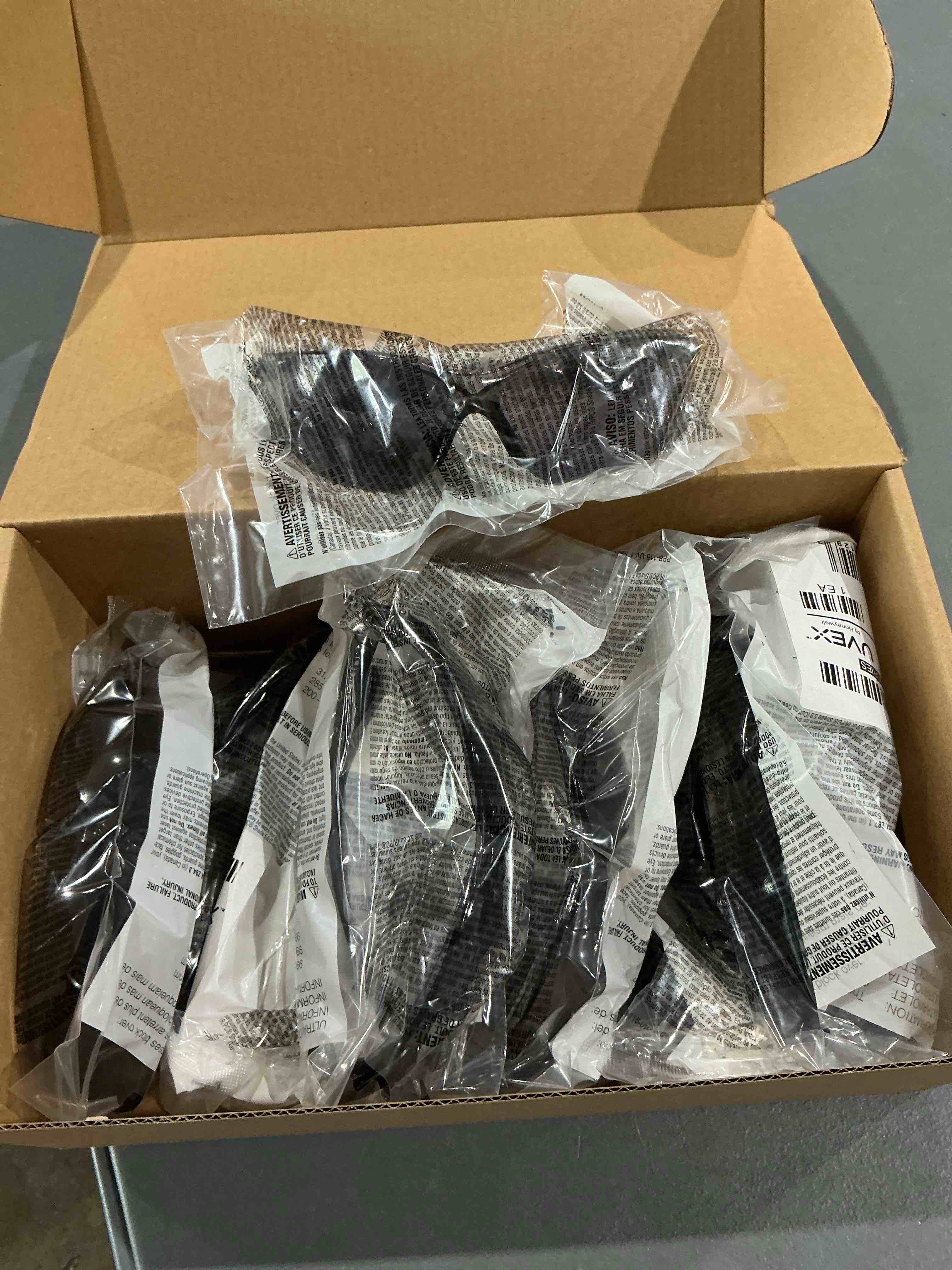 10 pack black sunglasses