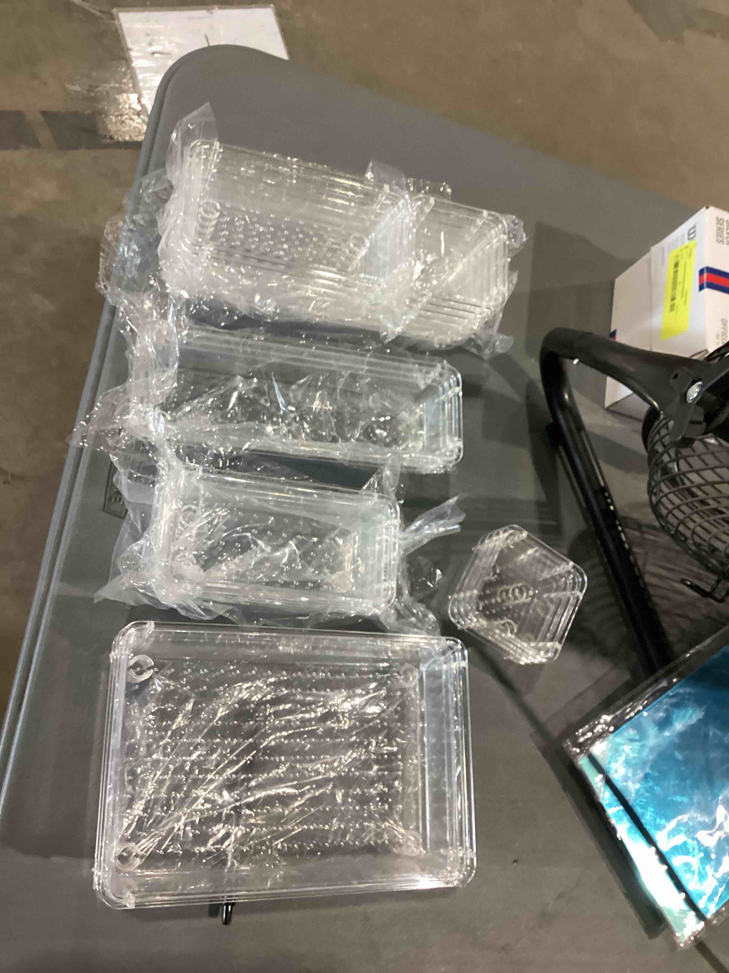 Condition photo showing New/Like New for snackle box container, compartment. food storage. clear divided fruit. nut veggie tray for kitchen, picnic, party