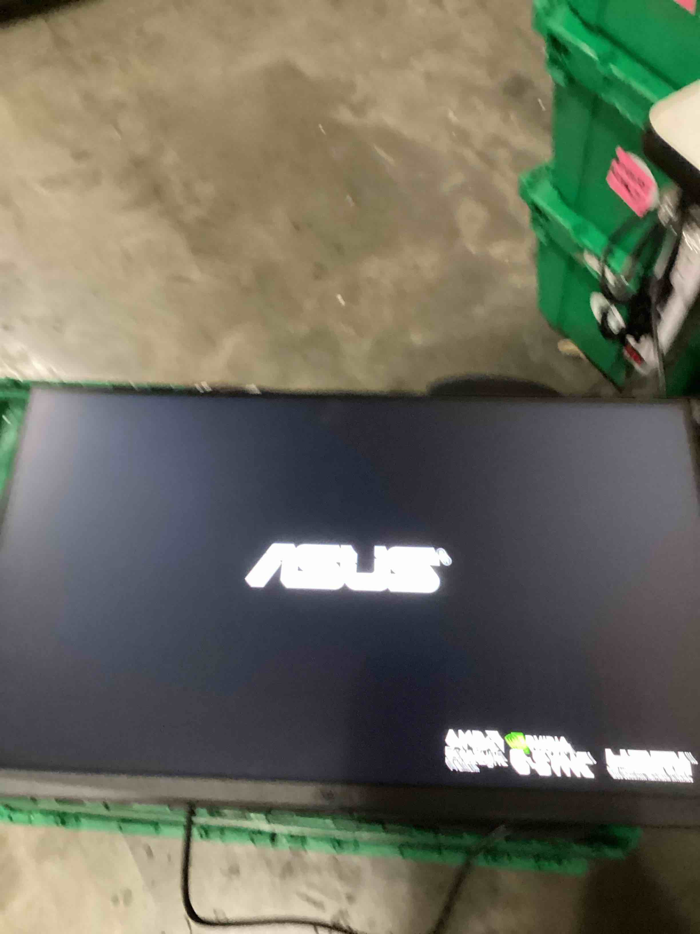https://s3.amazonaws.com/lotting-images-prod/bidfta/GRA4962434_1779456239025.jpeg