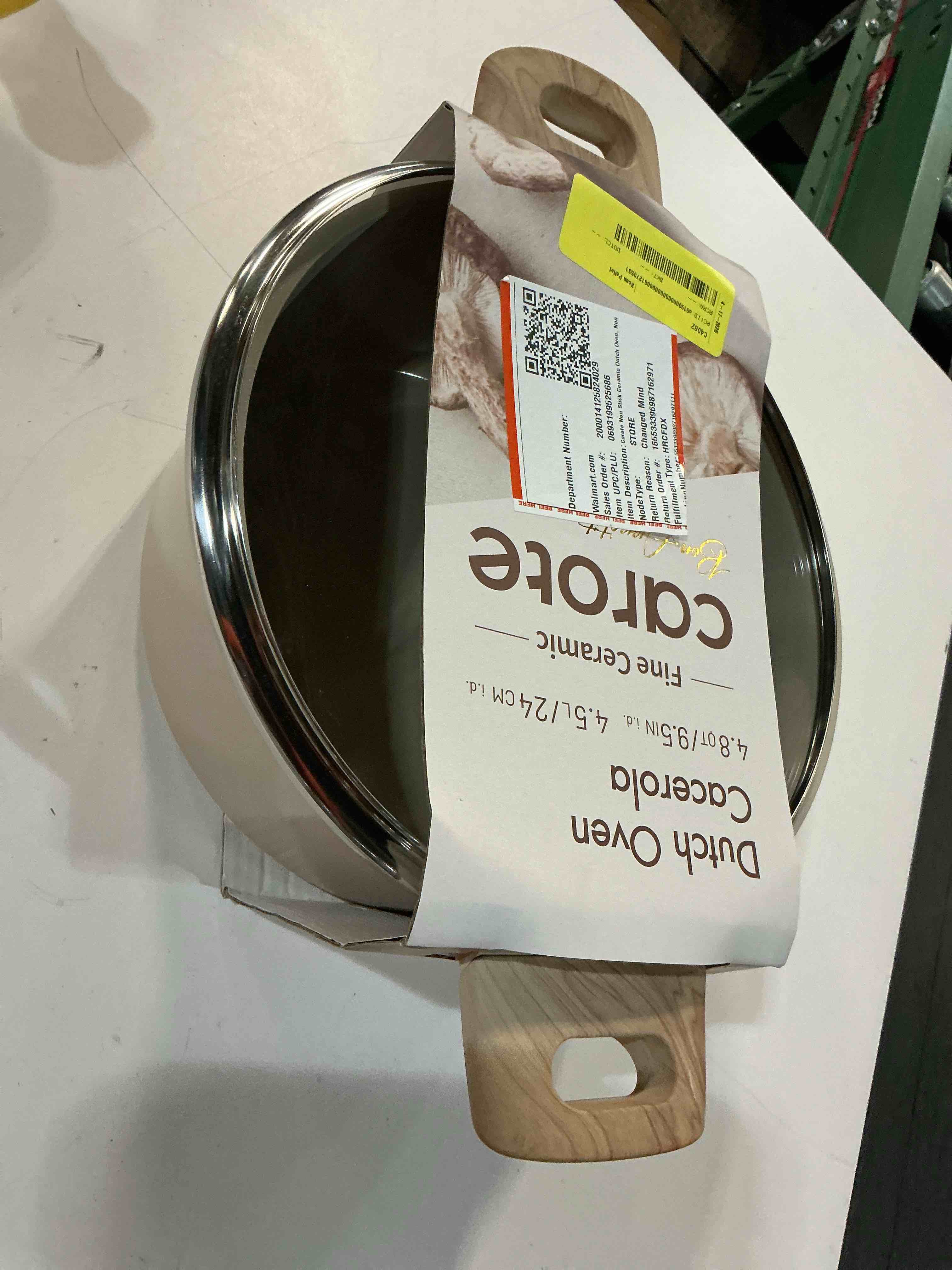 Condition photo showing Good Condition for carote non stick ceramic dutch oven stockpot, non toxic coating, 4.8 quart 1 pcs