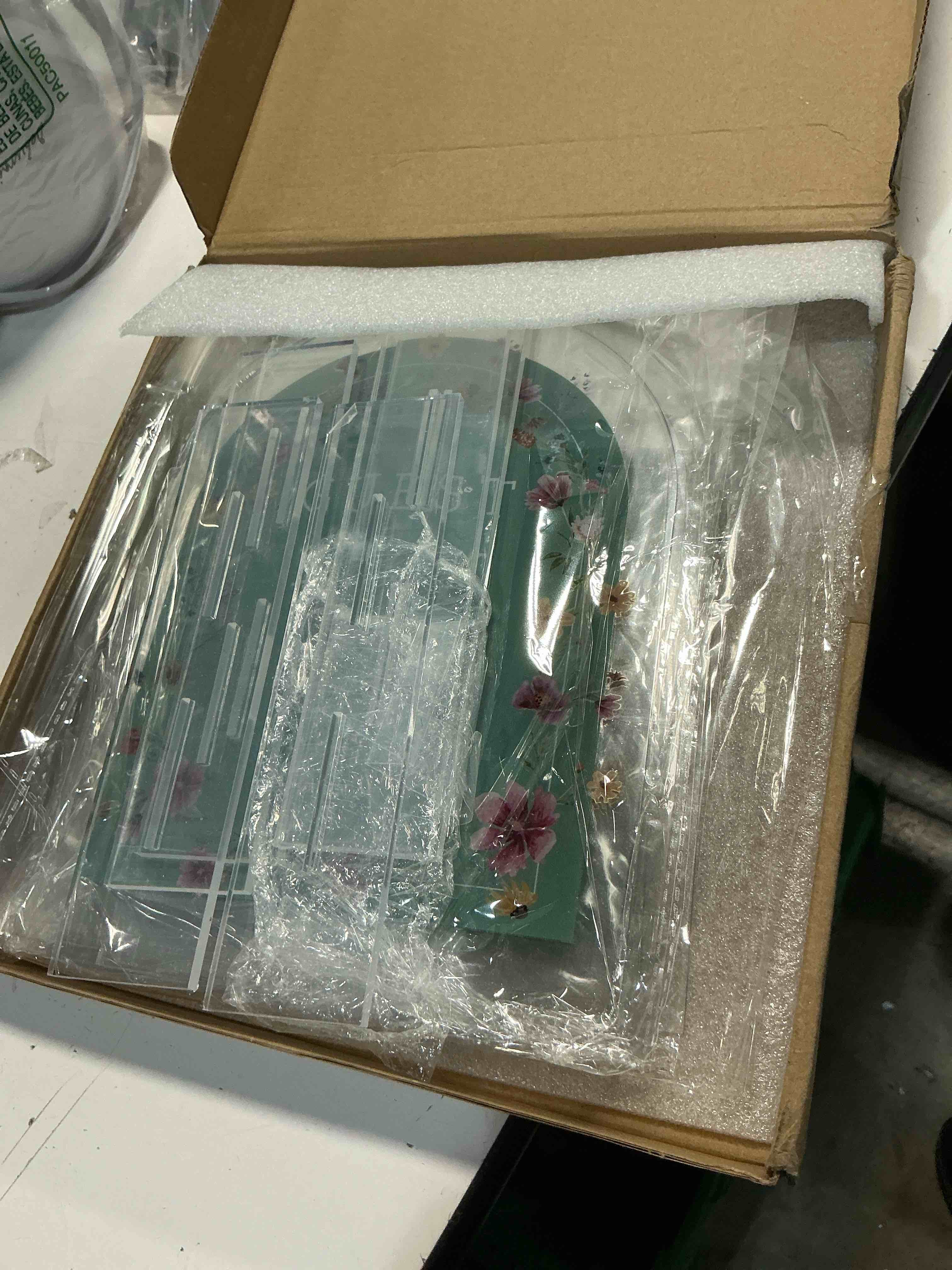 https://s3.amazonaws.com/lotting-images-prod/bidfta/GRA4999244_1778259642451.jpeg