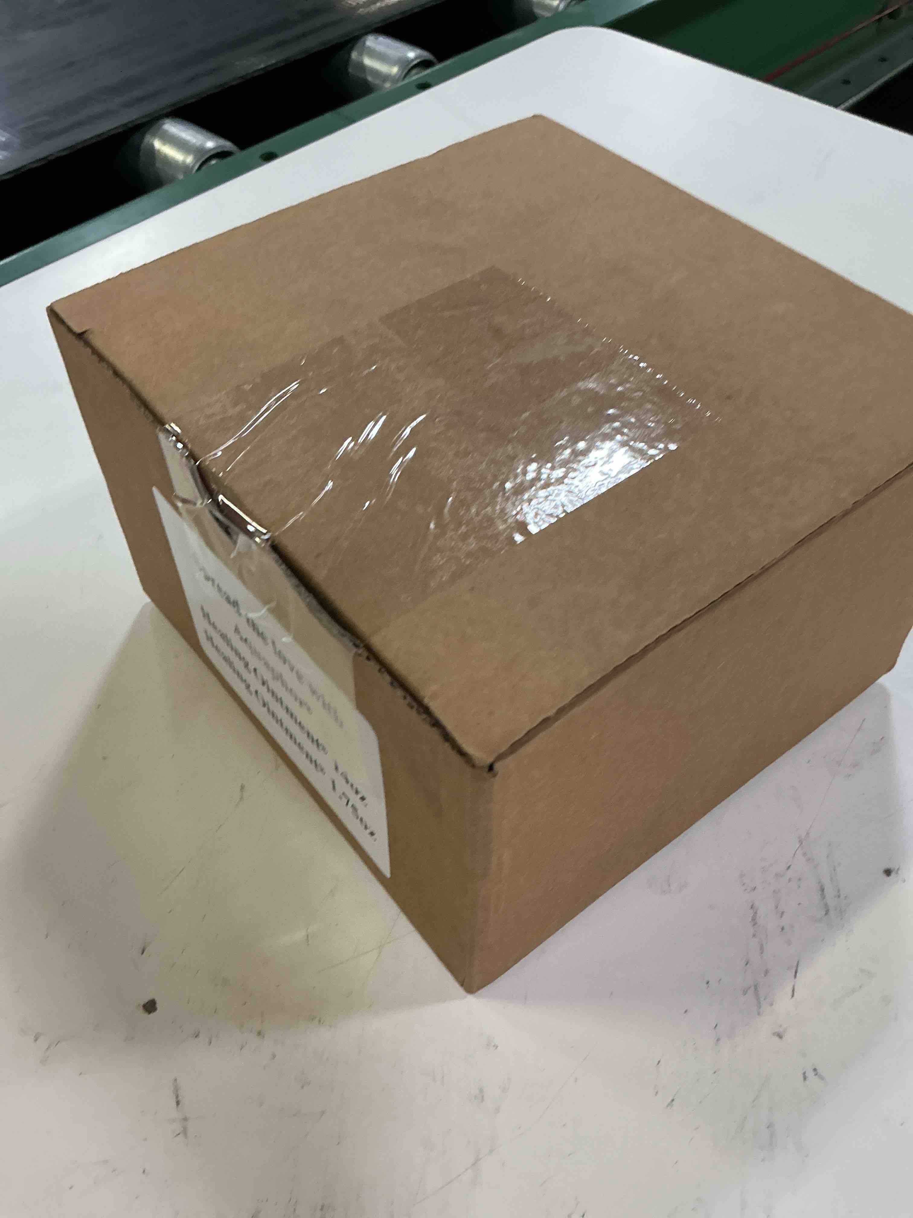 https://s3.amazonaws.com/lotting-images-prod/bidfta/GRA5007926_1789386215774.jpeg