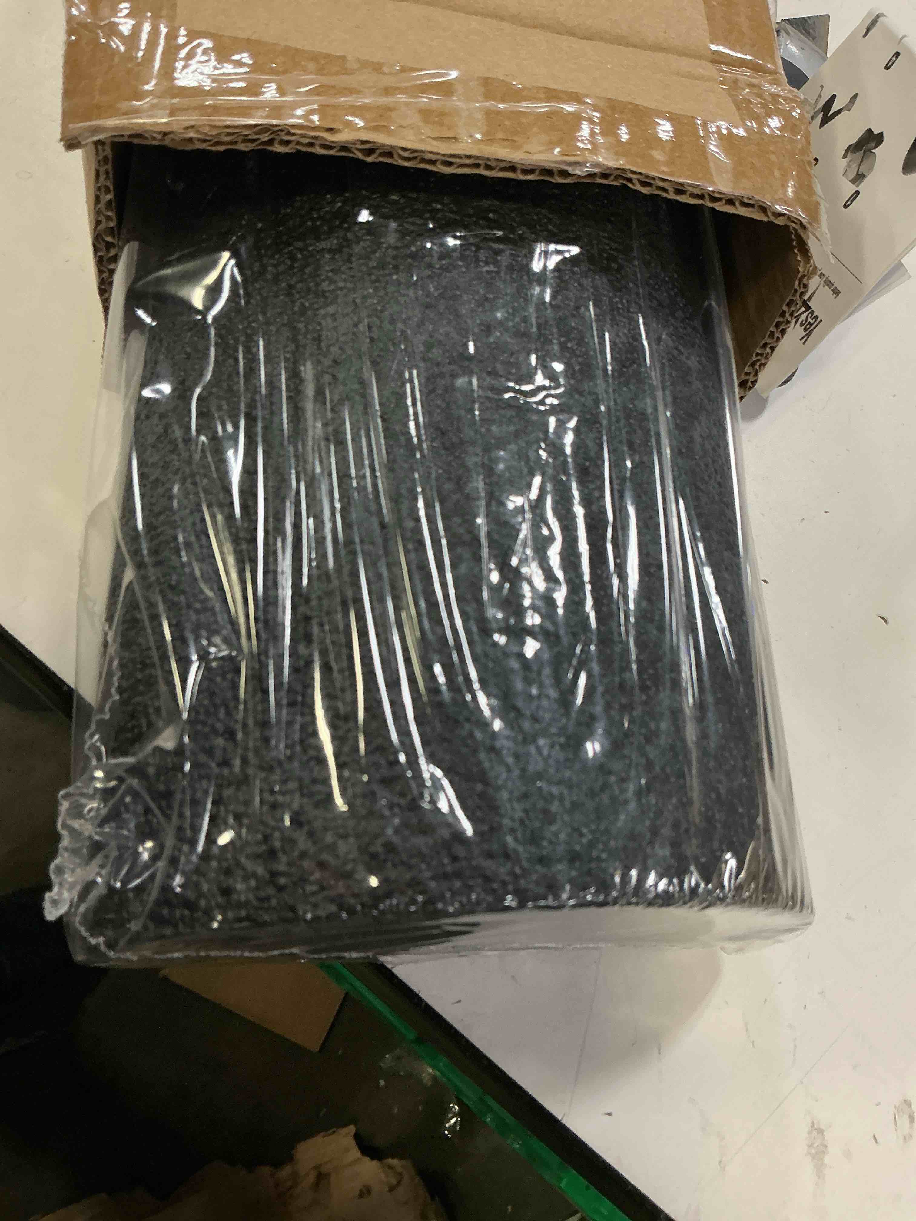 https://s3.amazonaws.com/lotting-images-prod/bidfta/GRA5012551_1778346731841.jpeg