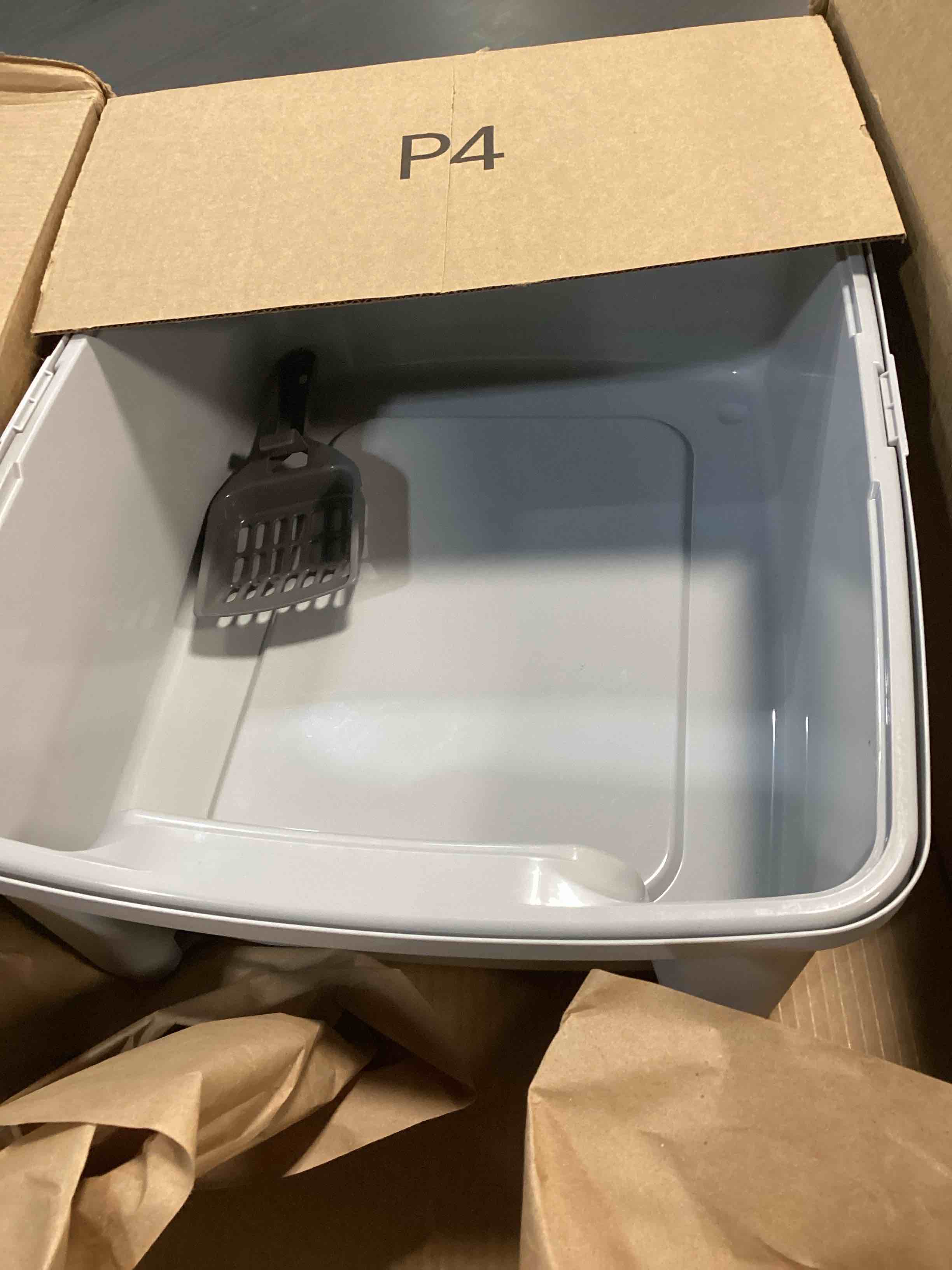 Condition photo showing Good Condition for iris usa cat litter box large open top with high sided walls tall scatter shield scoop included easy clean plastic pan stain resistant for big cats kittens indoor multi-cat households