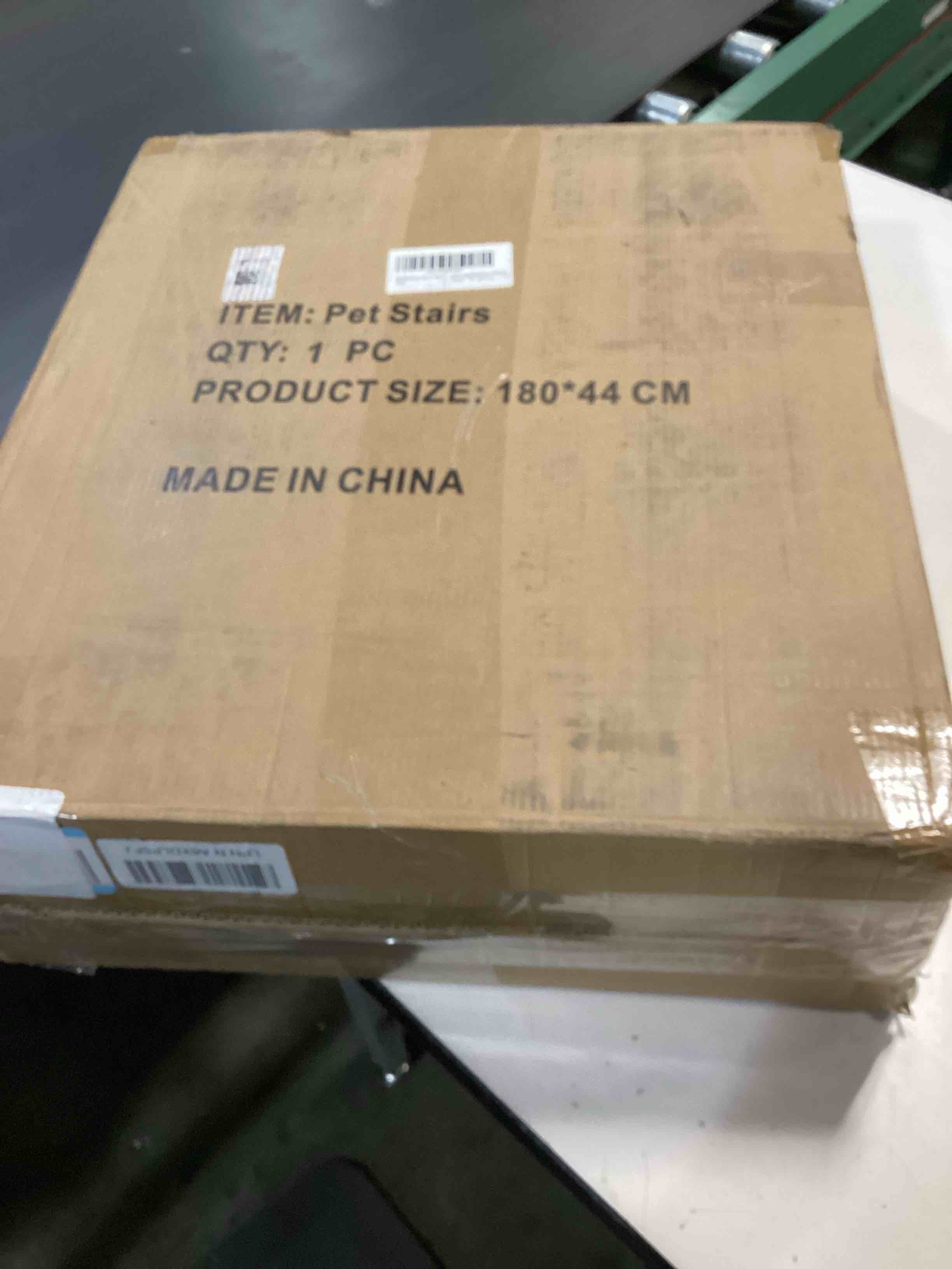 https://s3.amazonaws.com/lotting-images-prod/bidfta/GRA5020425_1777901261797.jpeg
