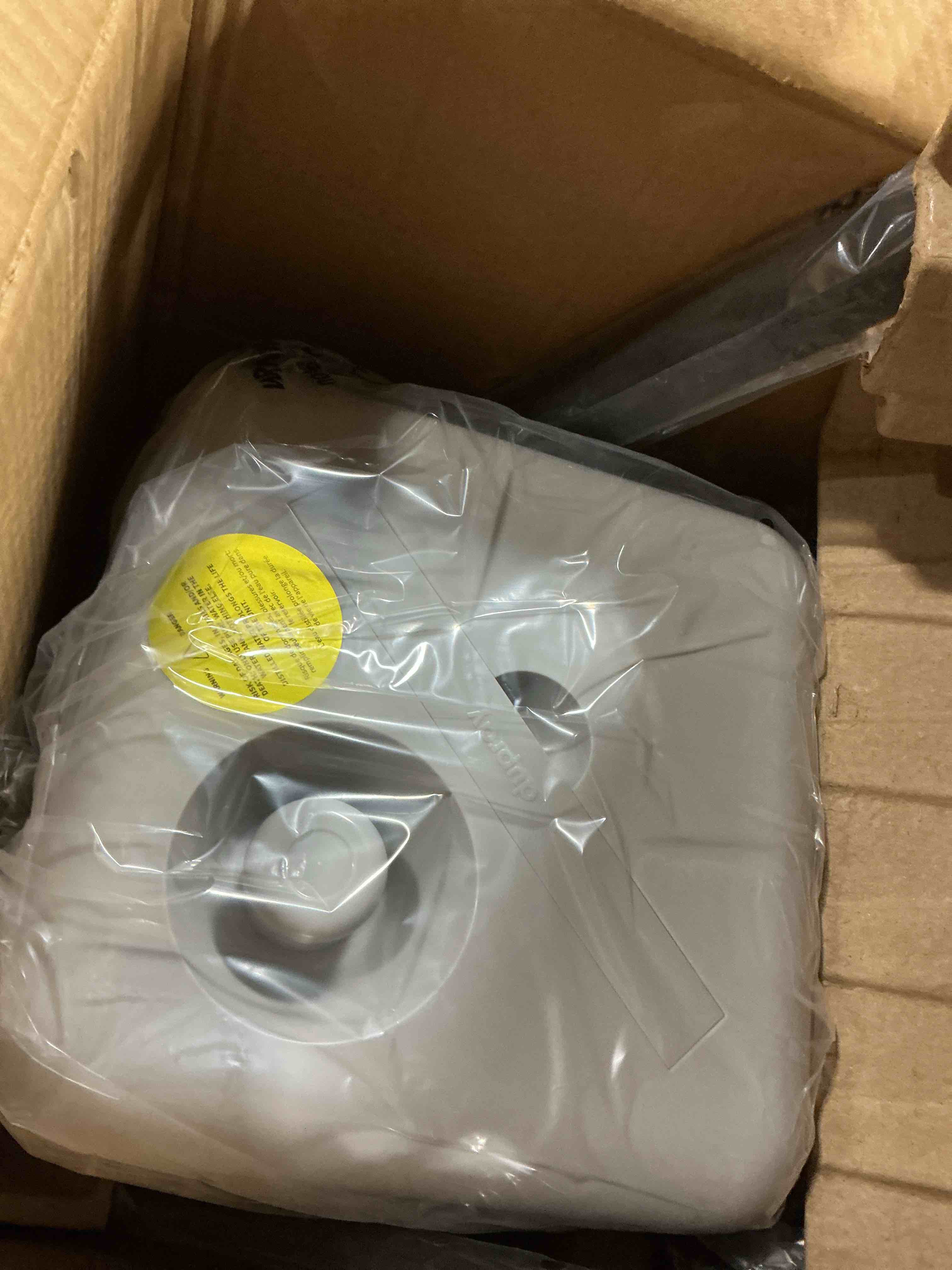https://s3.amazonaws.com/lotting-images-prod/bidfta/GRA5026405_1777896933631.jpeg