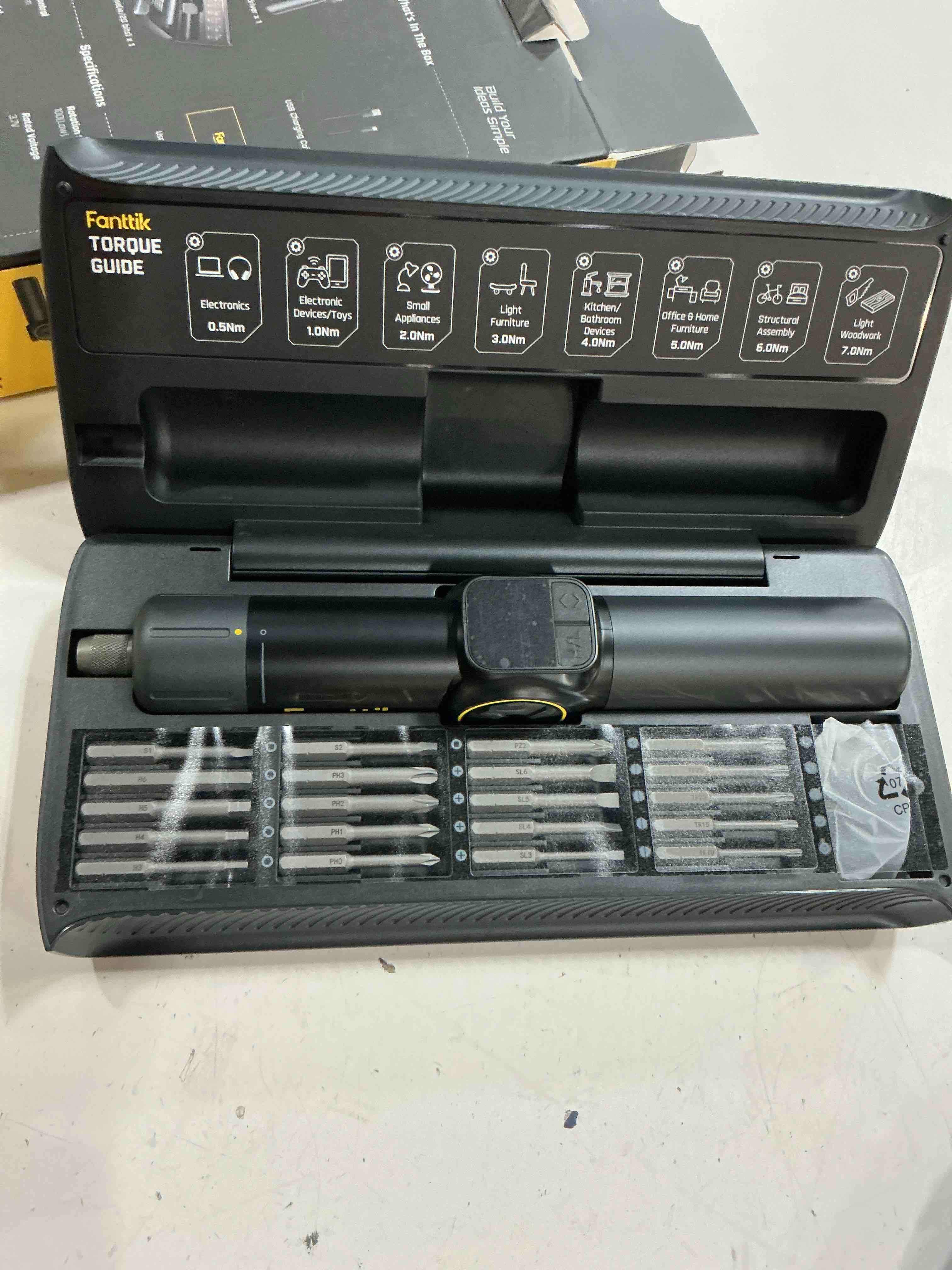 Condition photo showing Good Condition for fanttik s1 apex cordless screwdriver, smart display, 7.0 nm, 225 rpm, black