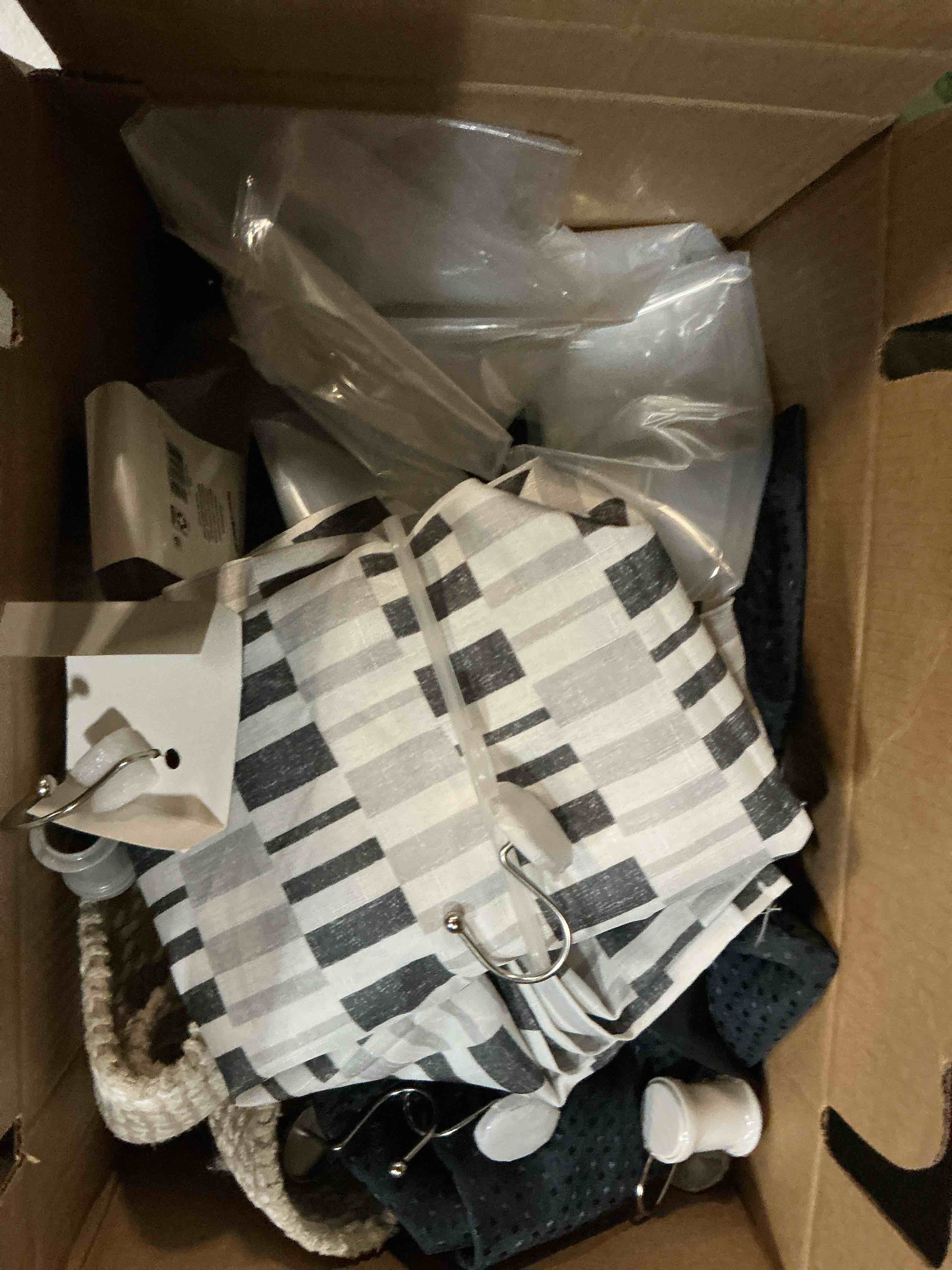 Condition photo showing Good Condition for assorted accessories for home decoration