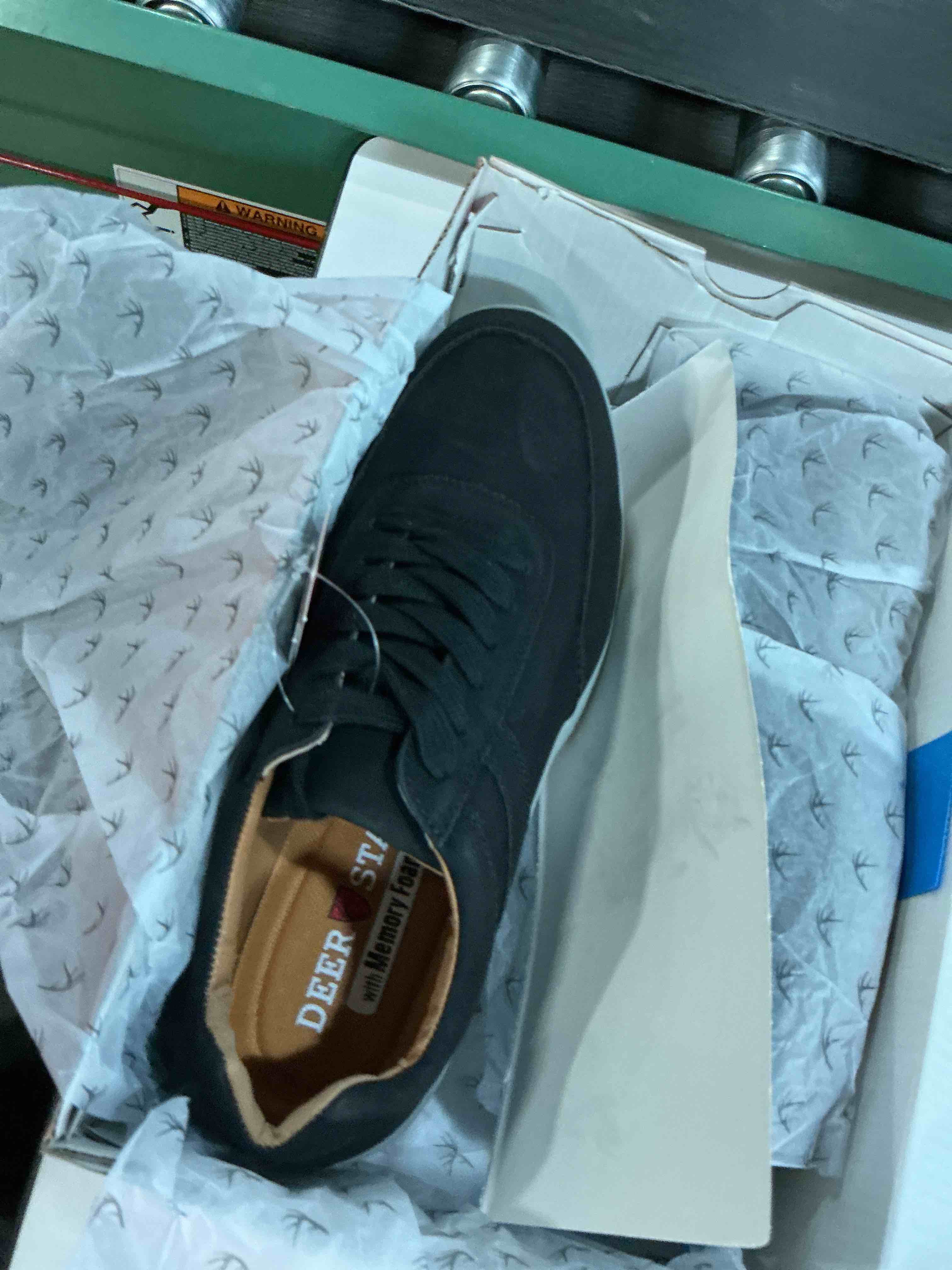 Condition photo showing New/Like New for deer stags men's madison