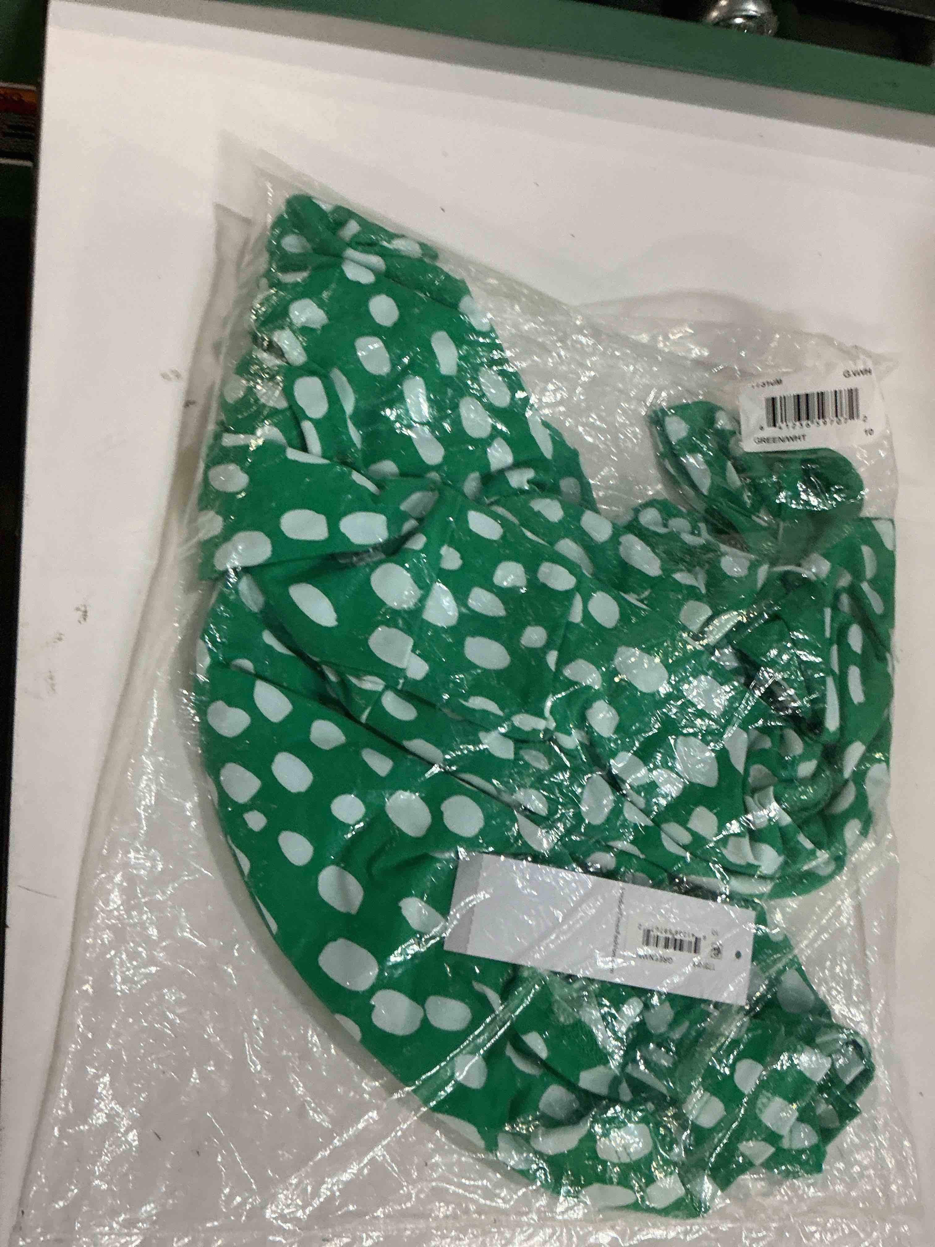 Condition photo showing Good Condition for women's london times chalk dot print inset waist sleeveless midi dress, size: 10, green white