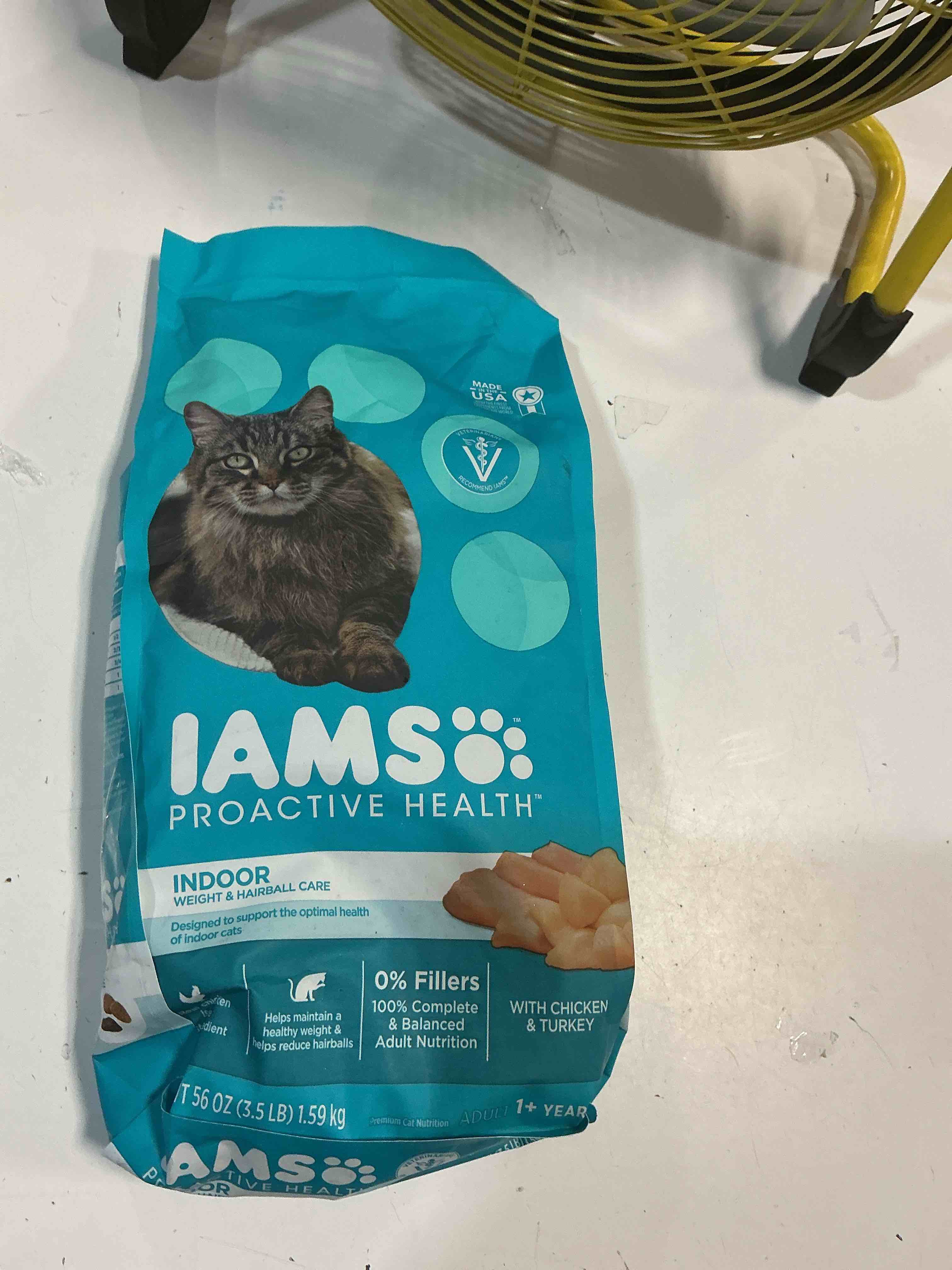 Condition photo showing New/Like New for iams proactive health weight control and hairball care with chicken and turkey flavor indoor dry cat food - 3.5lbs (best by 06/09/2027)