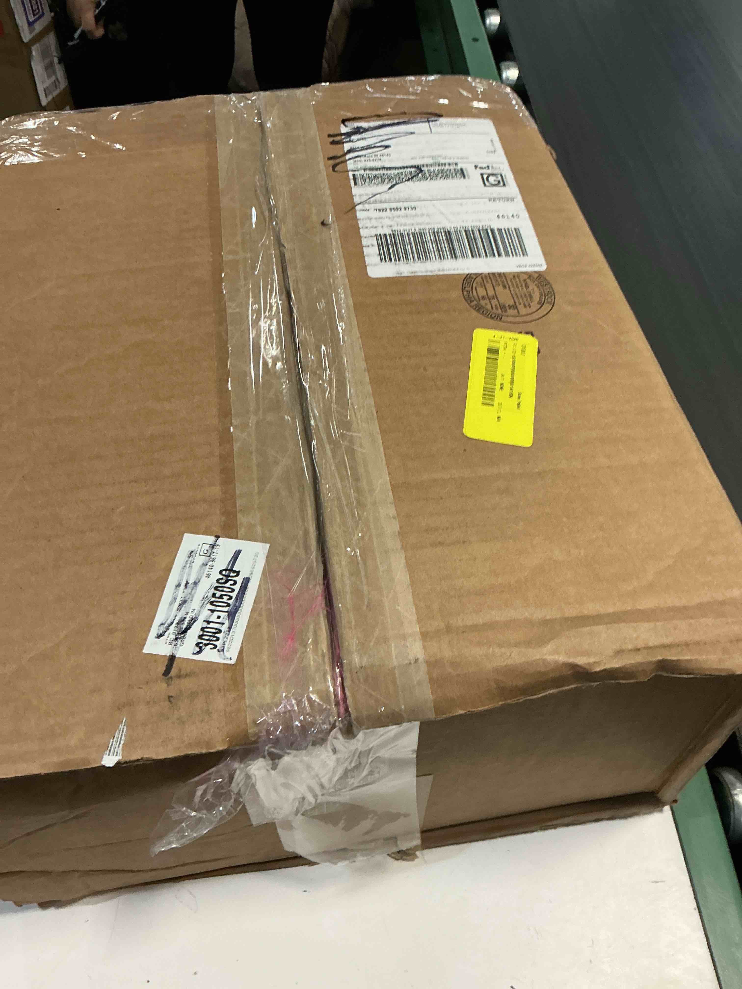 https://s3.amazonaws.com/lotting-images-prod/bidfta/GRA5067054_1777728189883.jpeg