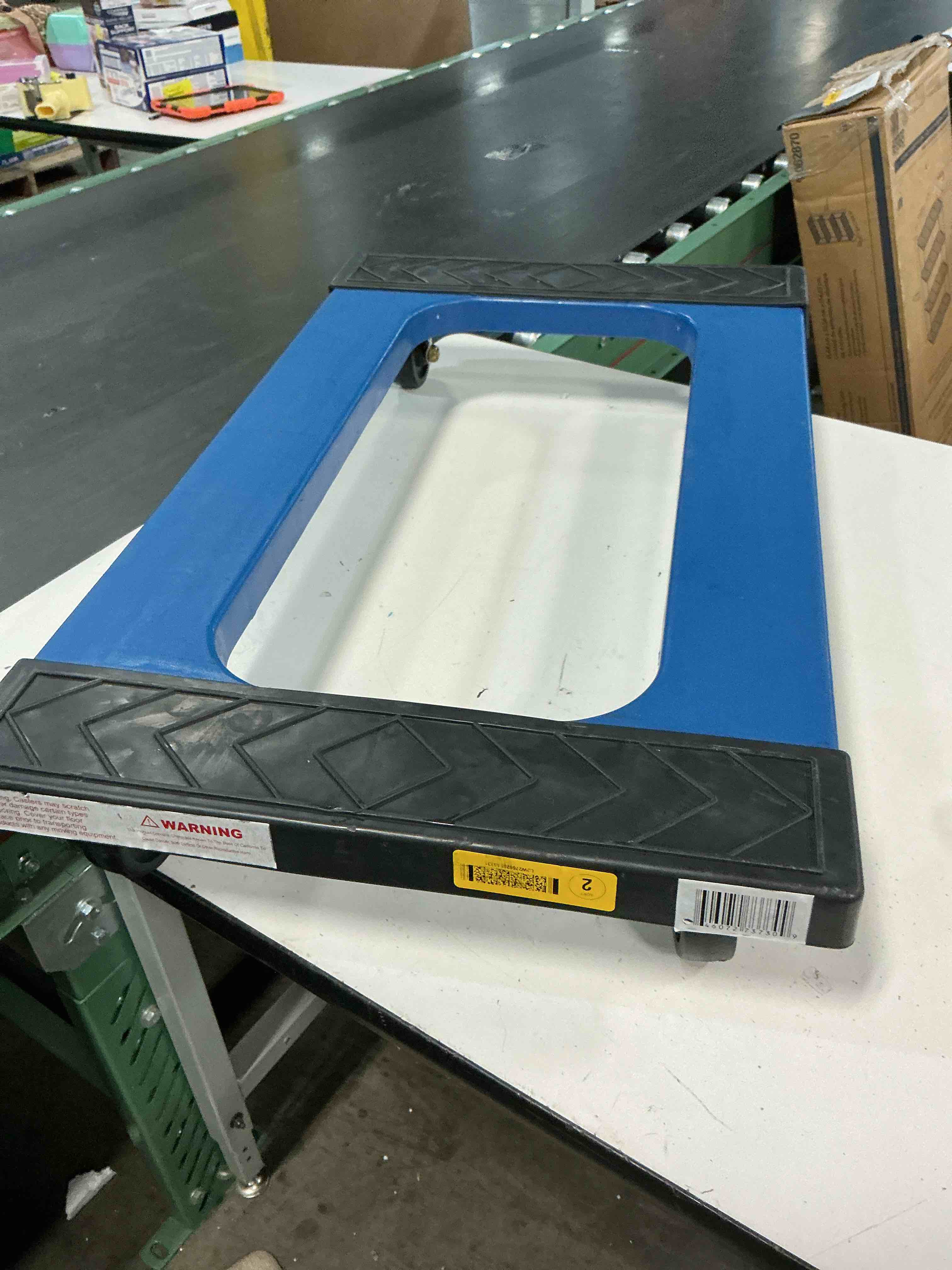 Condition photo showing Good Condition for milwaukee hand trucks 73730 poly furniture dolly