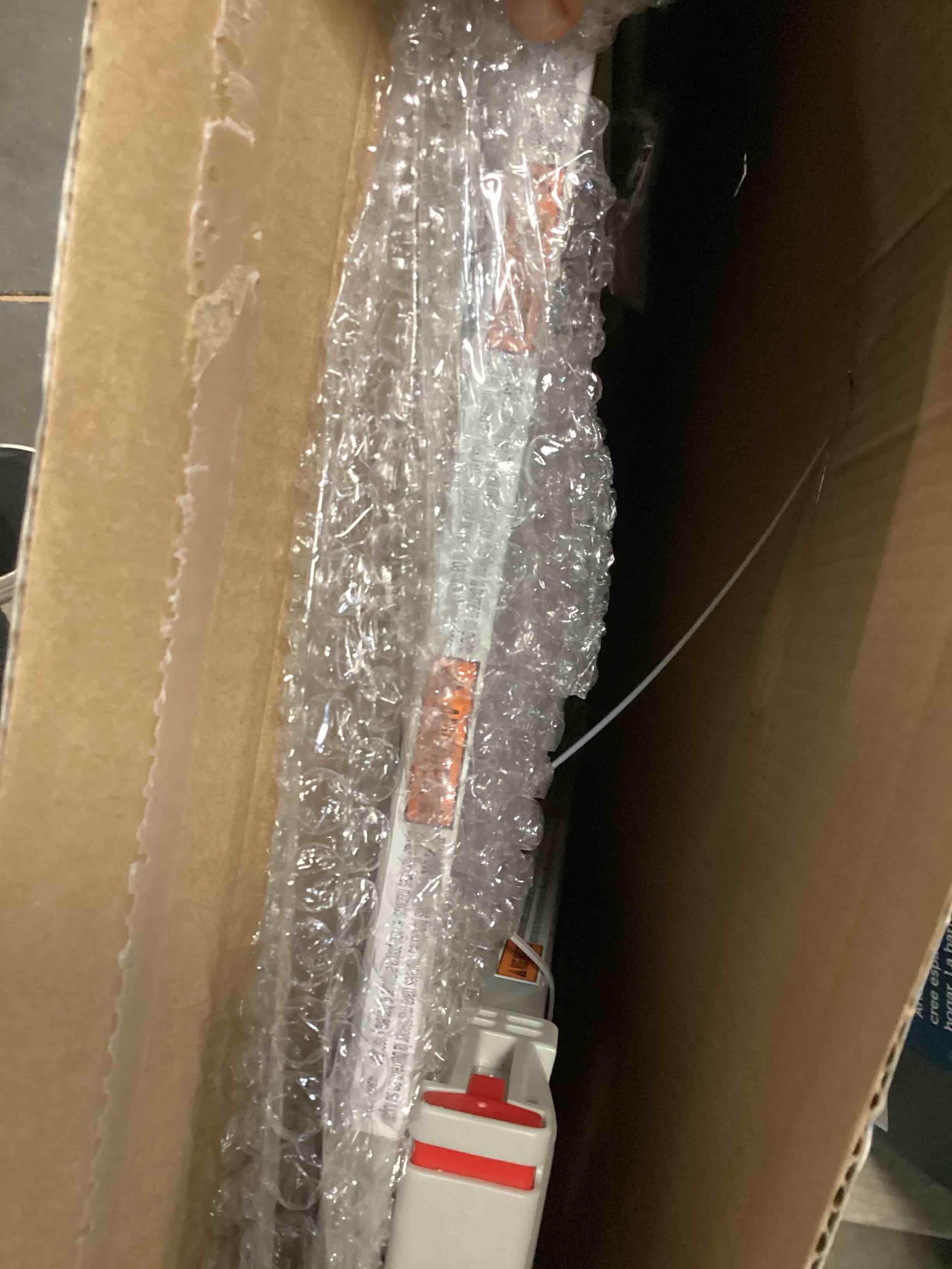 Condition photo showing As Is for safety 1st contemporary tall-and-wide gate 