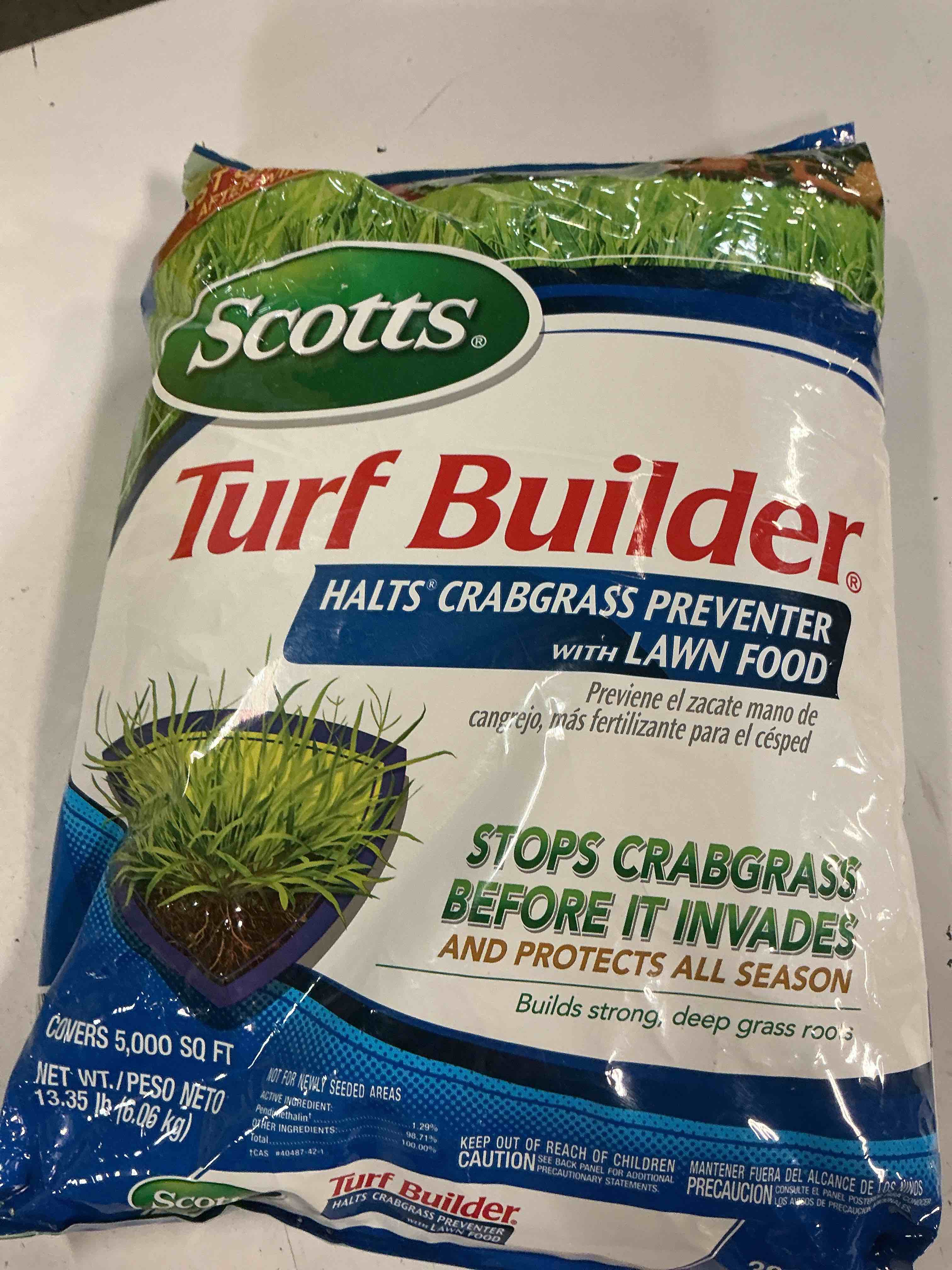 Condition photo showing New/Like New for scotts turf builder halts crabgrass preventer with lawn food  13.35 lb.