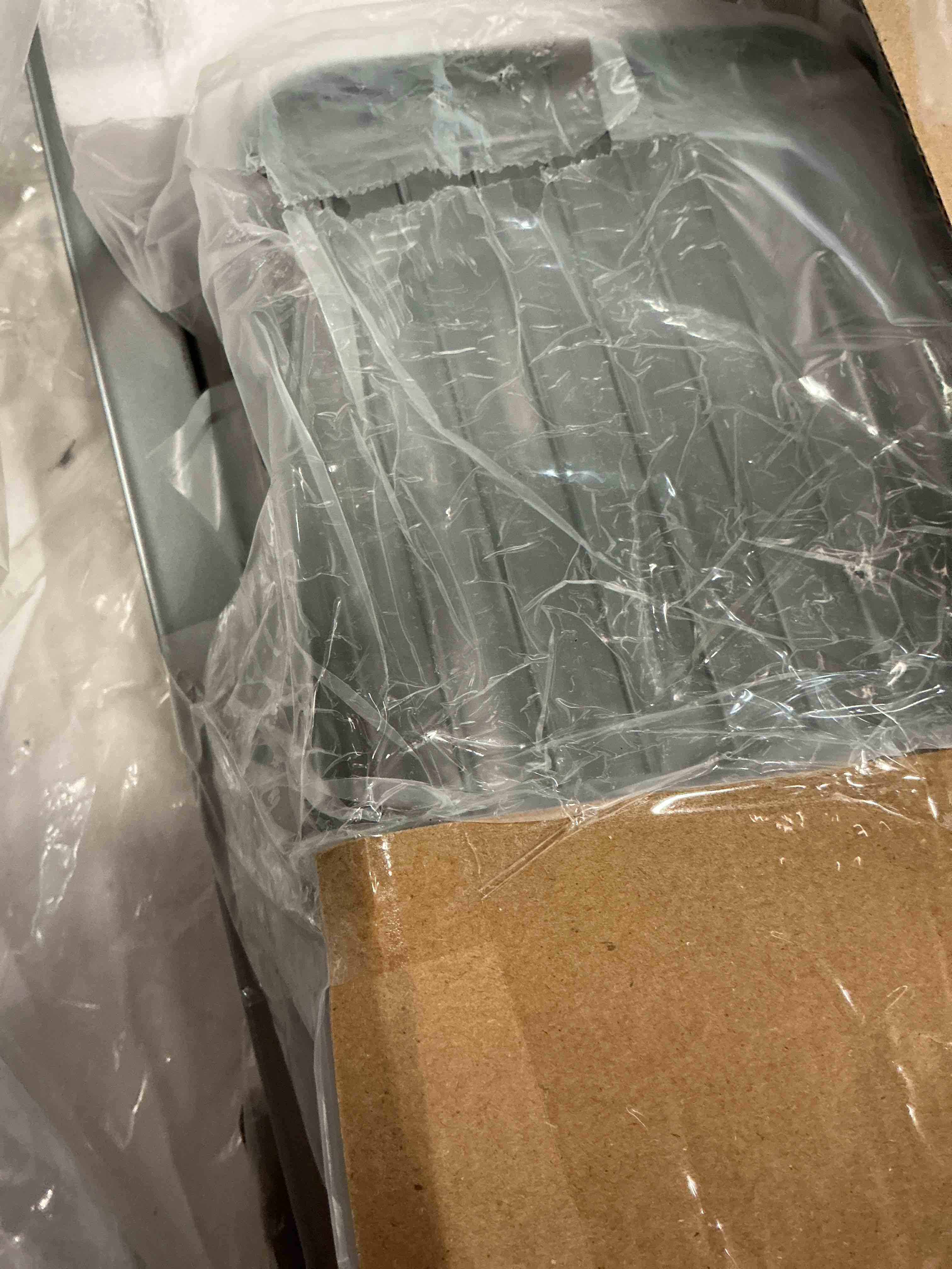 https://s3.amazonaws.com/lotting-images-prod/bidfta/GRA5111746_1780489174087.jpeg