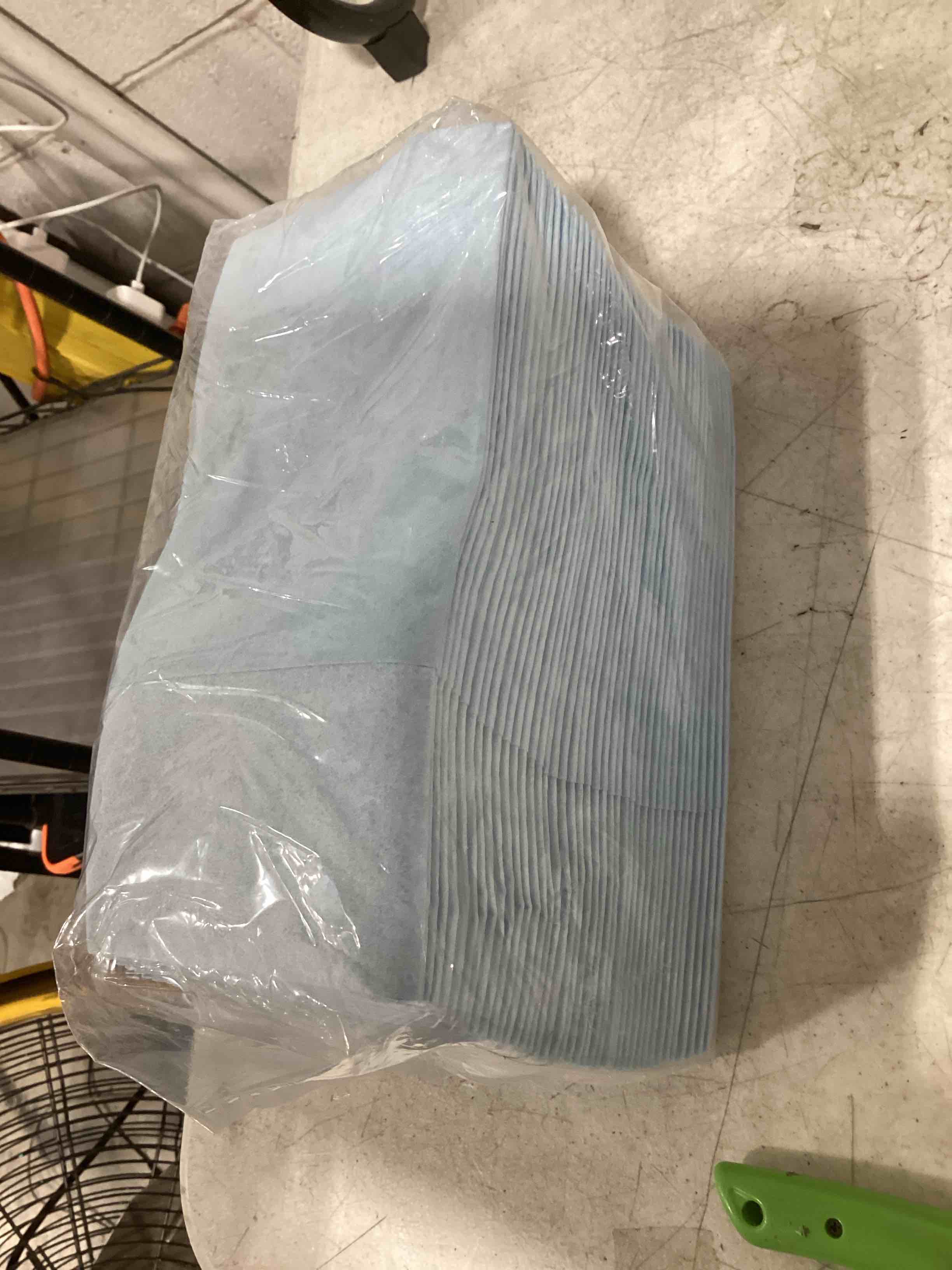 Condition photo showing Good Condition for la miere 50-pack blue disposable dental bibs 13x18, 3-ply water-resistant patient bibs with poly backing, soft absorbent dental office bibs
