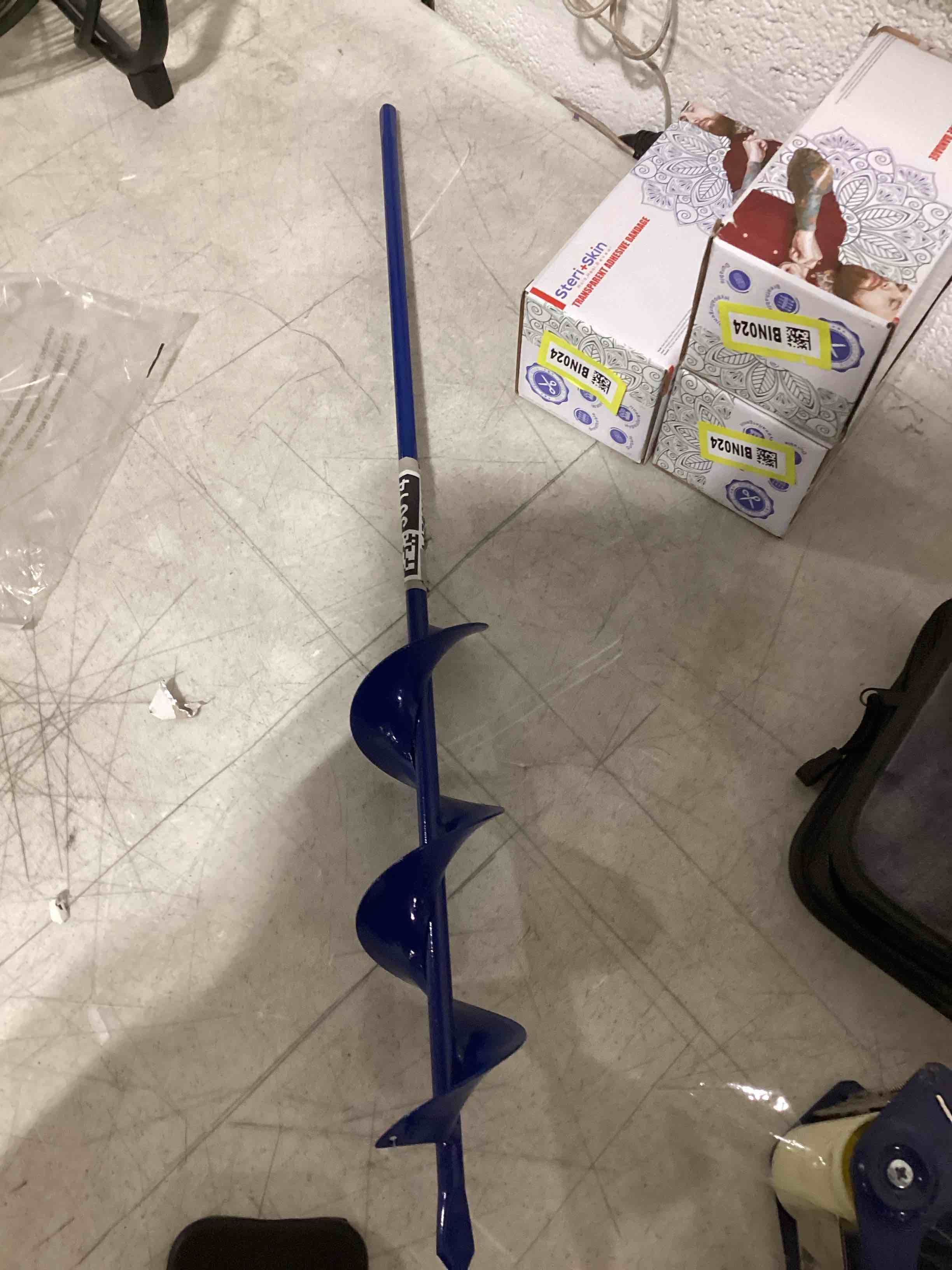 Condition photo showing Good Condition for tcbwfy auger drill bit for planting 1.6x16.5inch extended length garden auger spiral drill bit for planting bulbs flowers planting auger for drill post hole digger for 3/8”hex drill