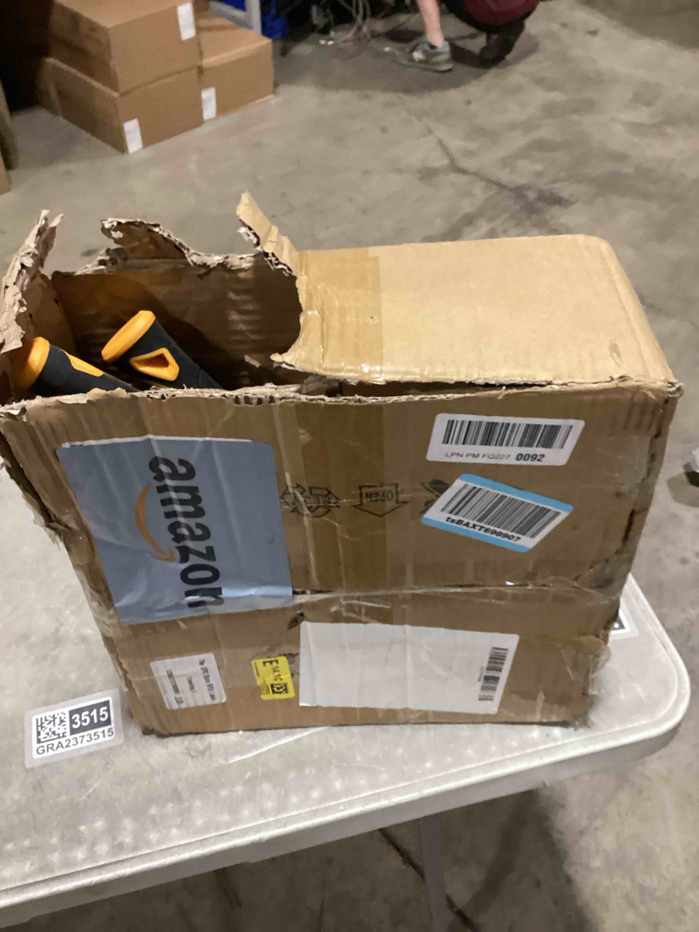 https://s3.amazonaws.com/lotting-images-prod/bidfta/GRA5209019_1777999503318.jpeg