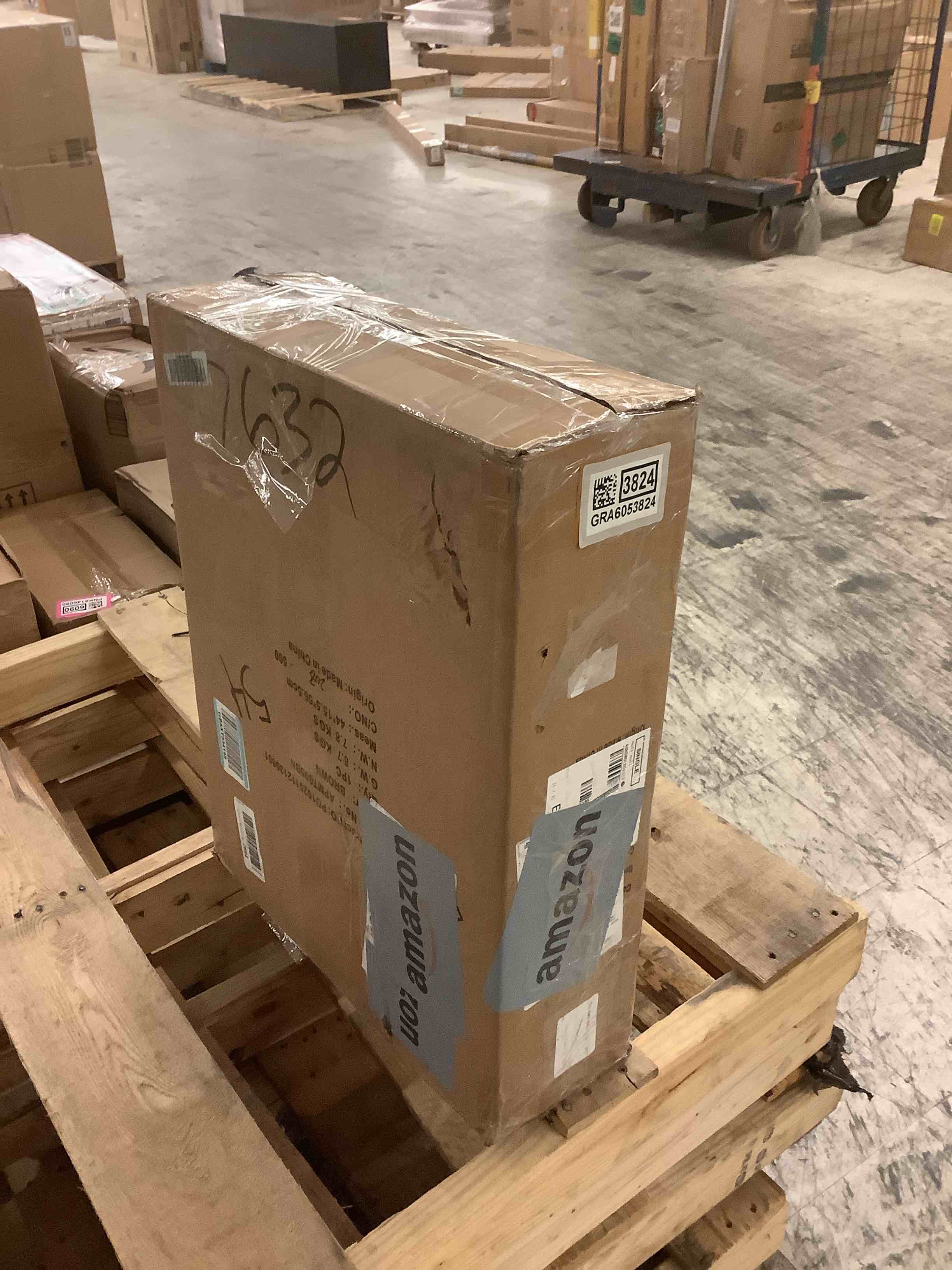 https://s3.amazonaws.com/lotting-images-prod/bidfta/GRA6053824_1780671247033.jpeg