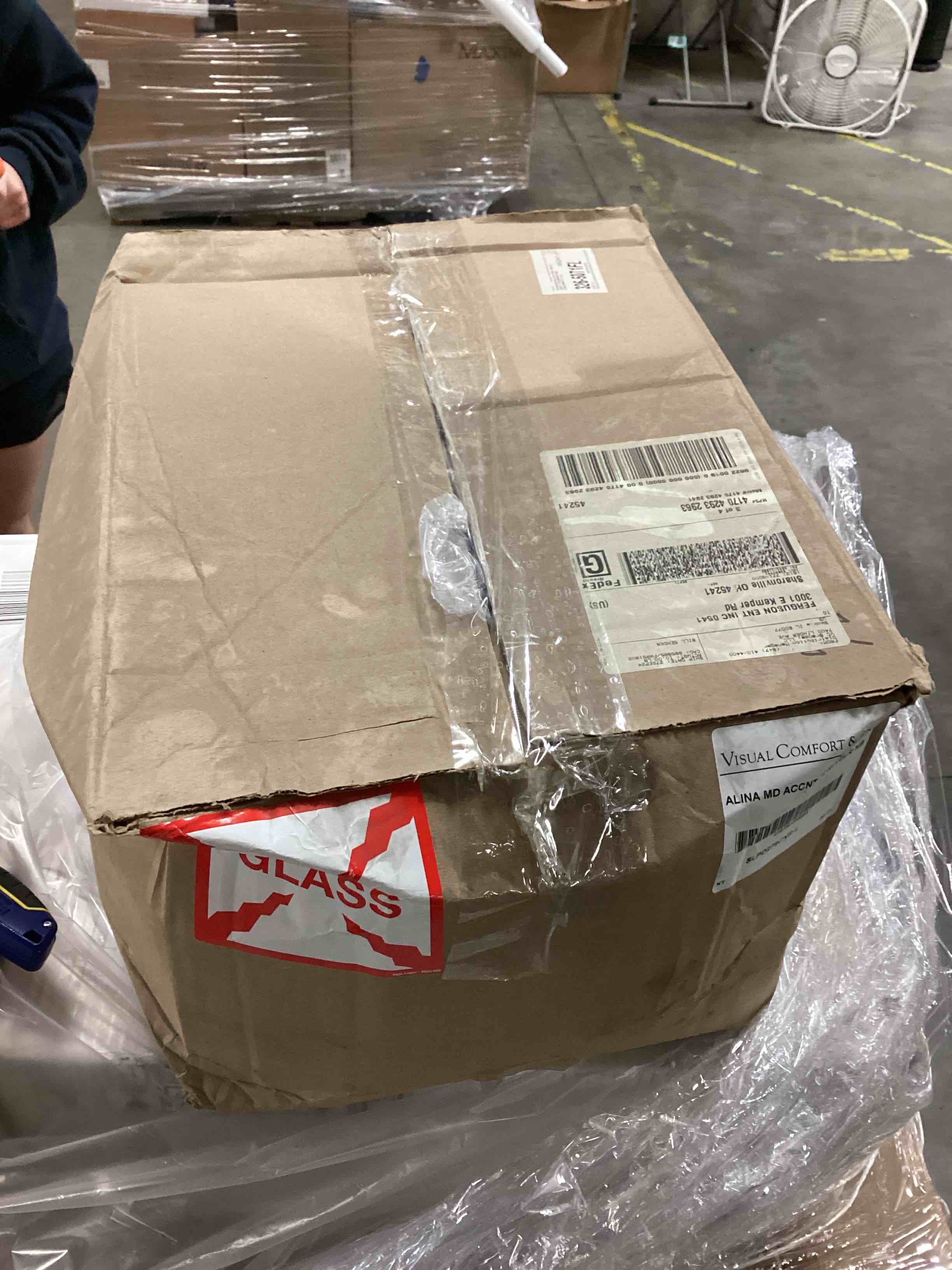 https://s3.amazonaws.com/lotting-images-prod/bidfta/GRA6090472_1775044691813.jpeg