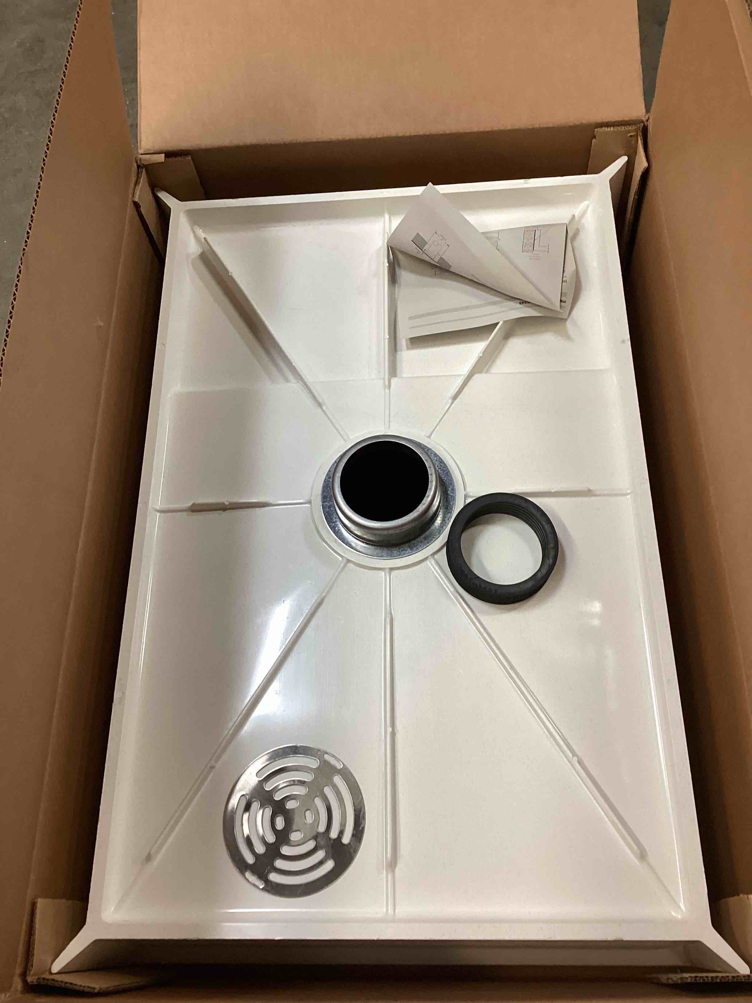 Condition photo showing New/Like New for proflo msb3624 36 x 24 inch mop basin with drain - white