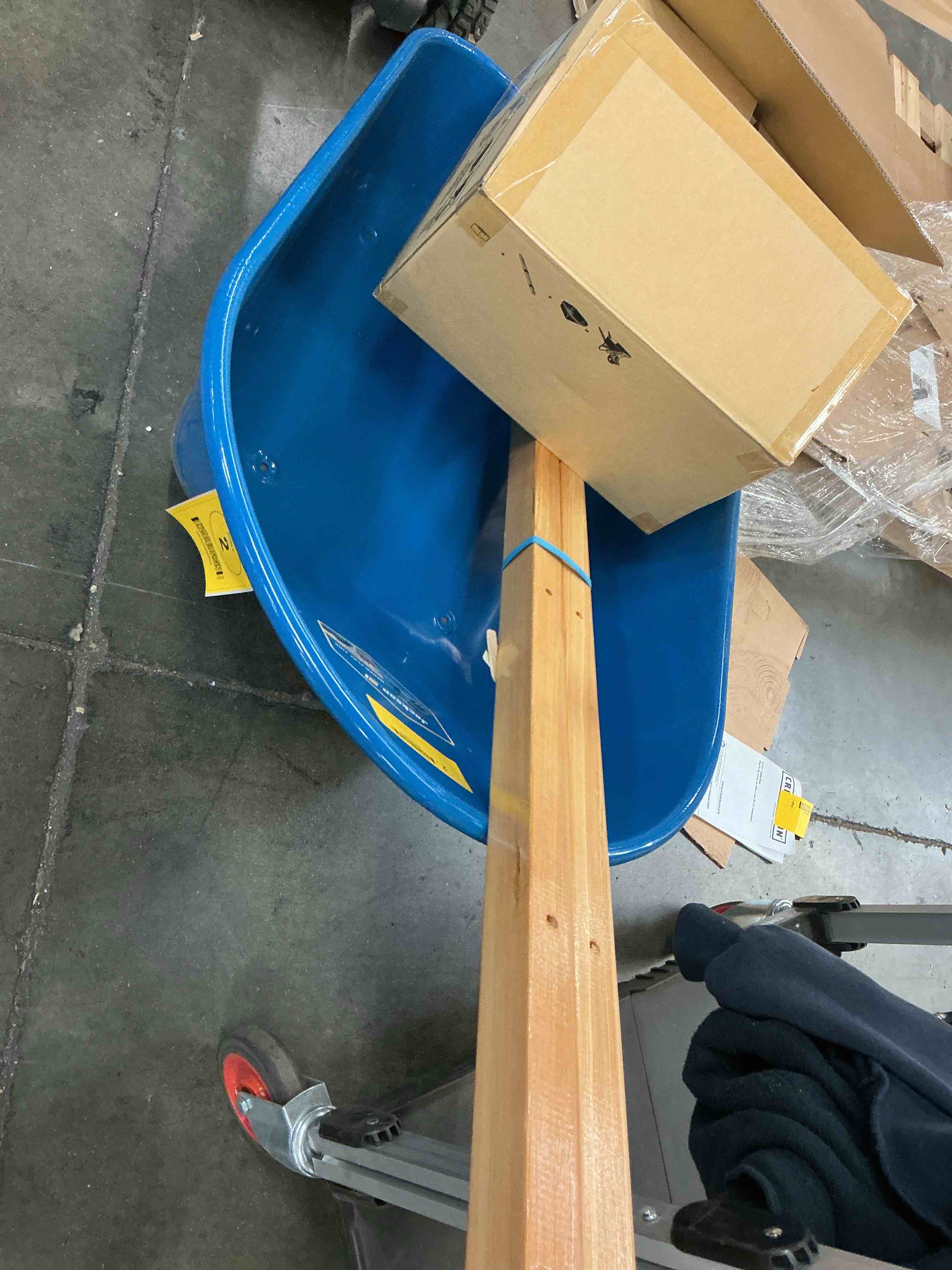 Condition photo showing As Is for jackson 6-cu ft 1 wheel steel push wheelbarrow flat-free tire