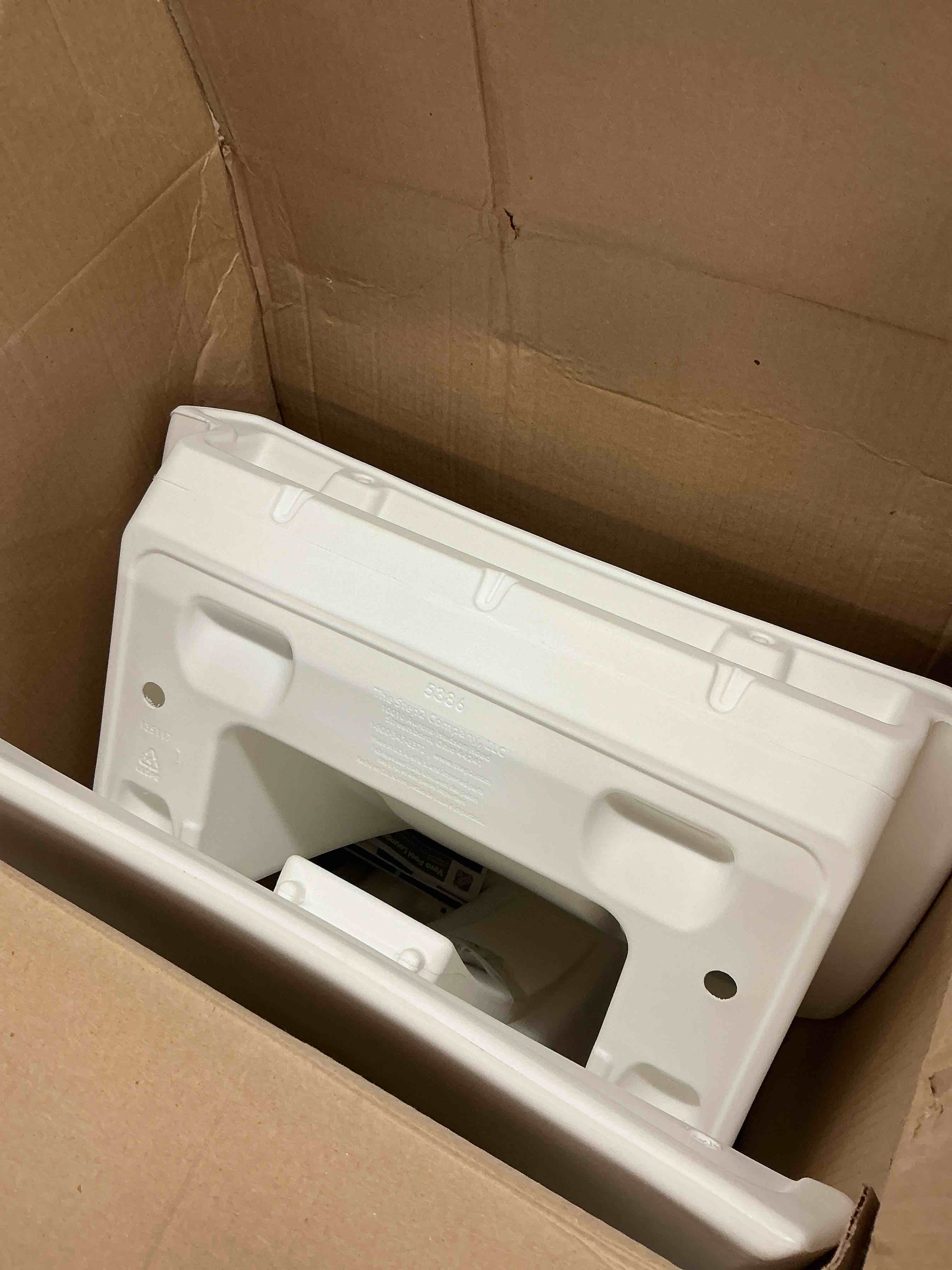 Condition photo showing As Is for step2 vero pool lounger, white
