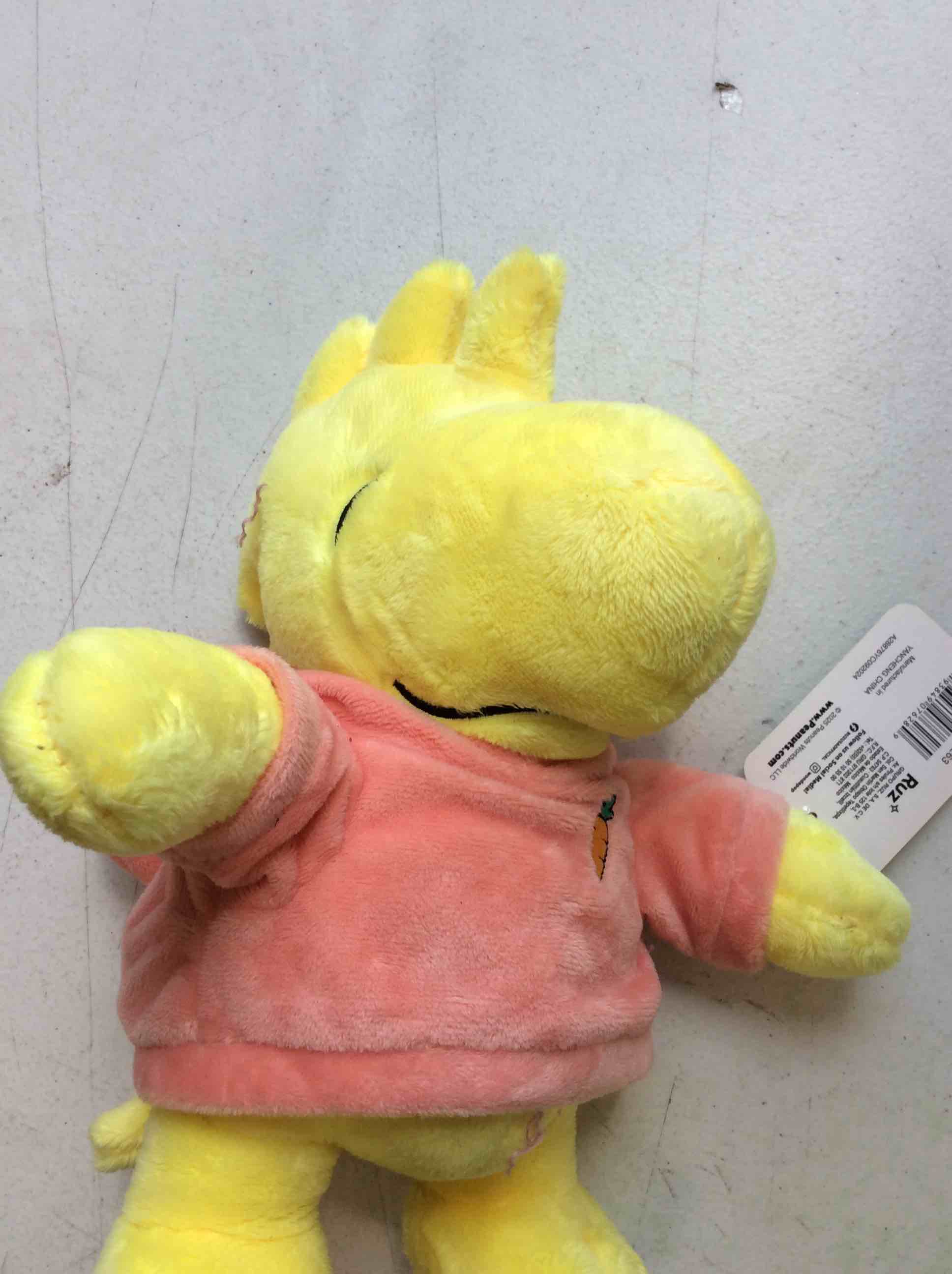Condition photo showing New/Like New for peanuts plush