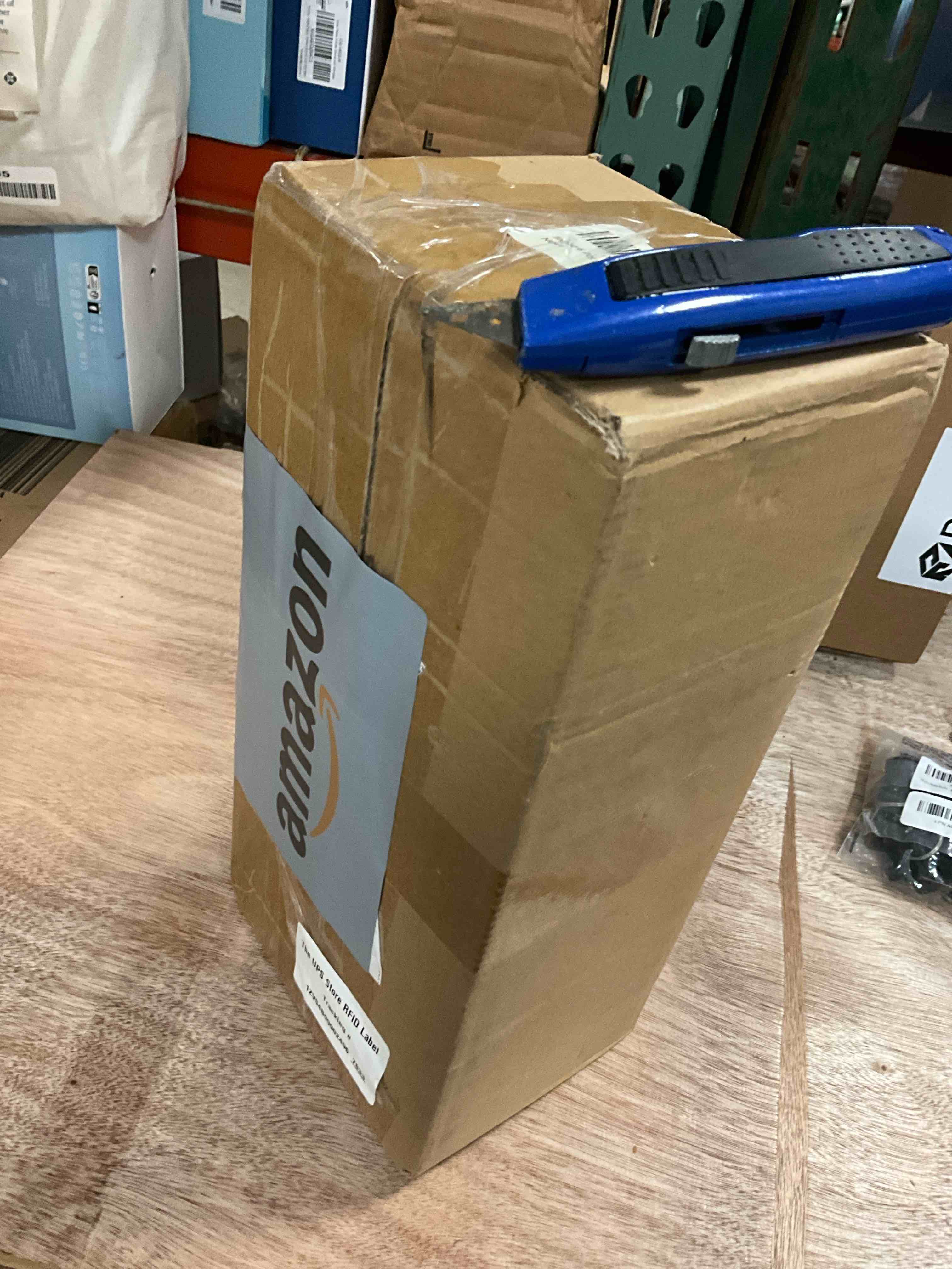 https://s3.amazonaws.com/lotting-images-prod/bidfta/GRA7018100_1788962433327.jpeg