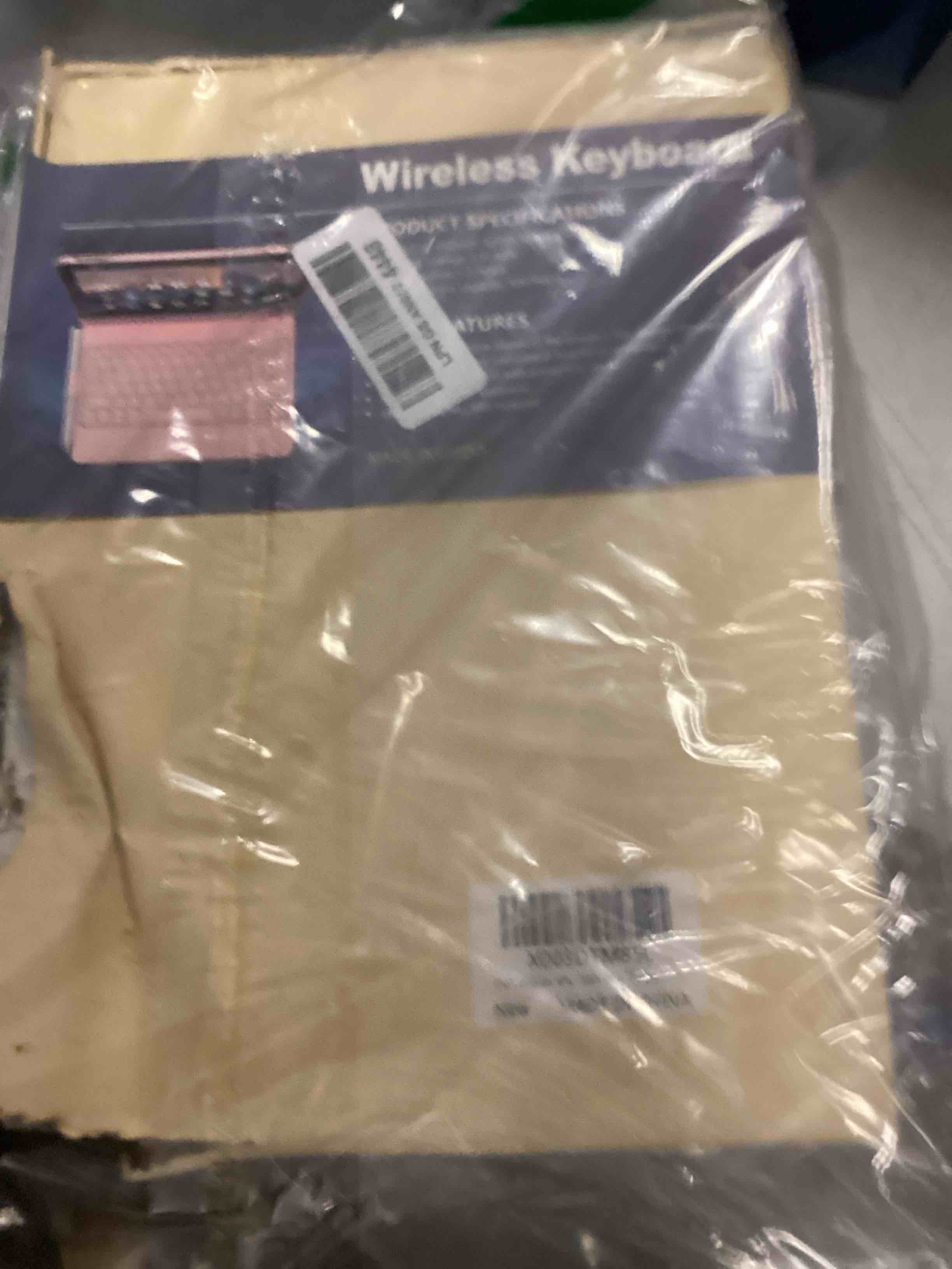 https://s3.amazonaws.com/lotting-images-prod/bidfta/GRA7018331_1788977093032.jpeg