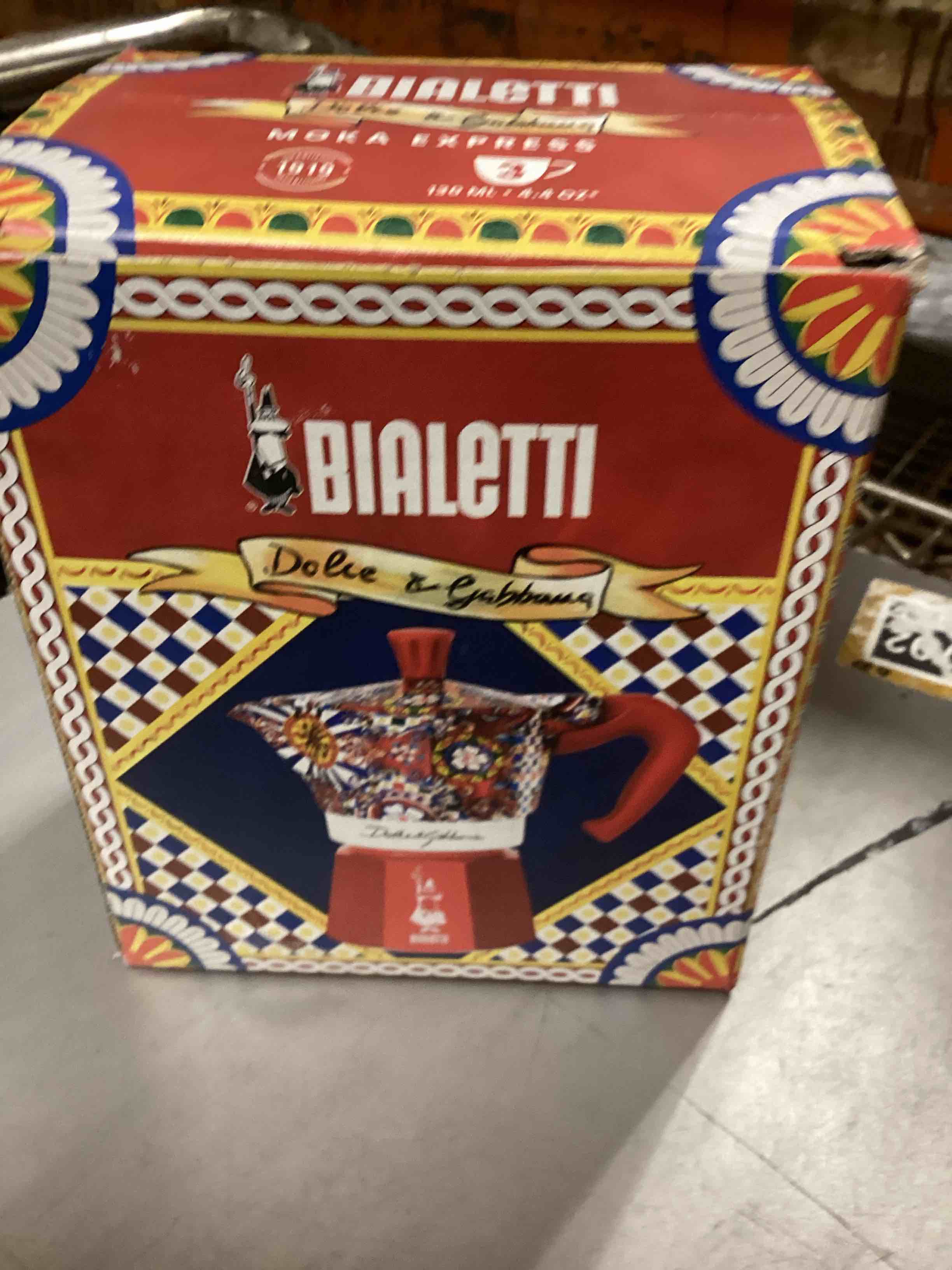 https://s3.amazonaws.com/lotting-images-prod/bidfta/GRA7018414_1788987787439.jpeg