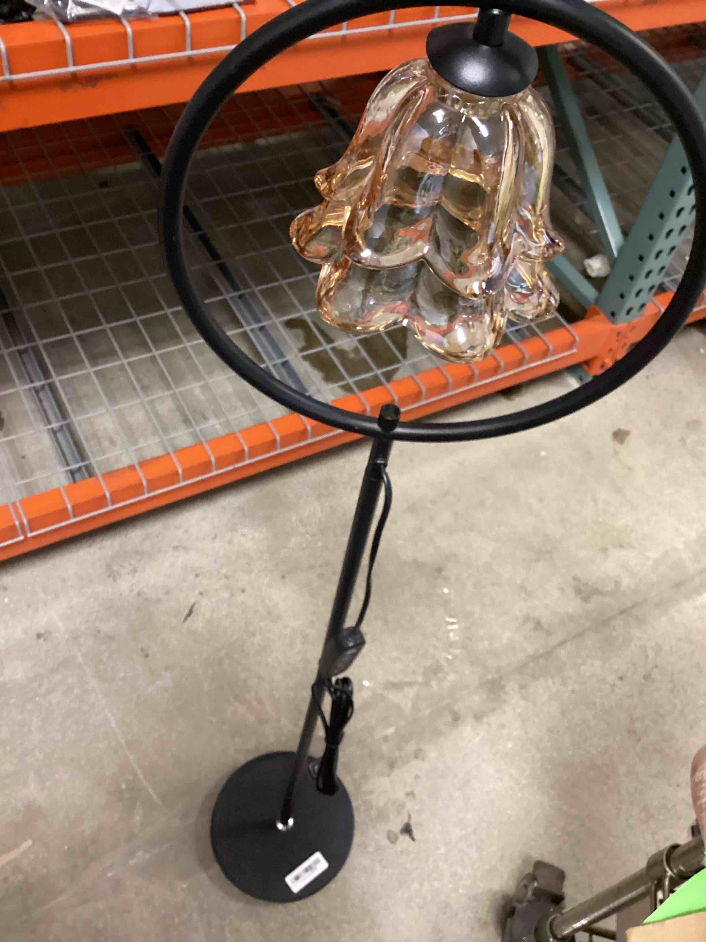 https://s3.amazonaws.com/lotting-images-prod/bidfta/GRA7019203_1789579780363.jpeg