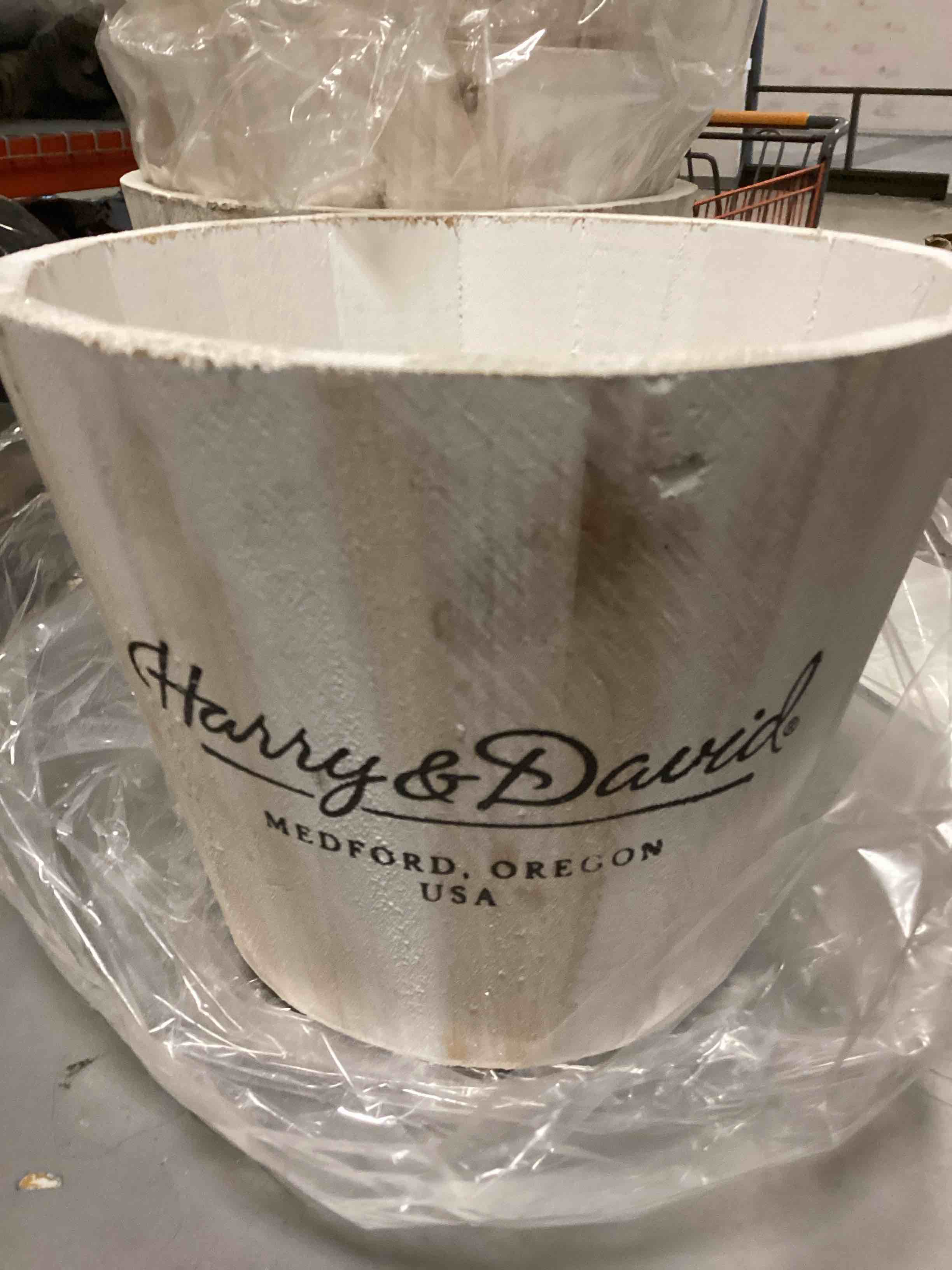 Harry & David Set 2 Bucket 