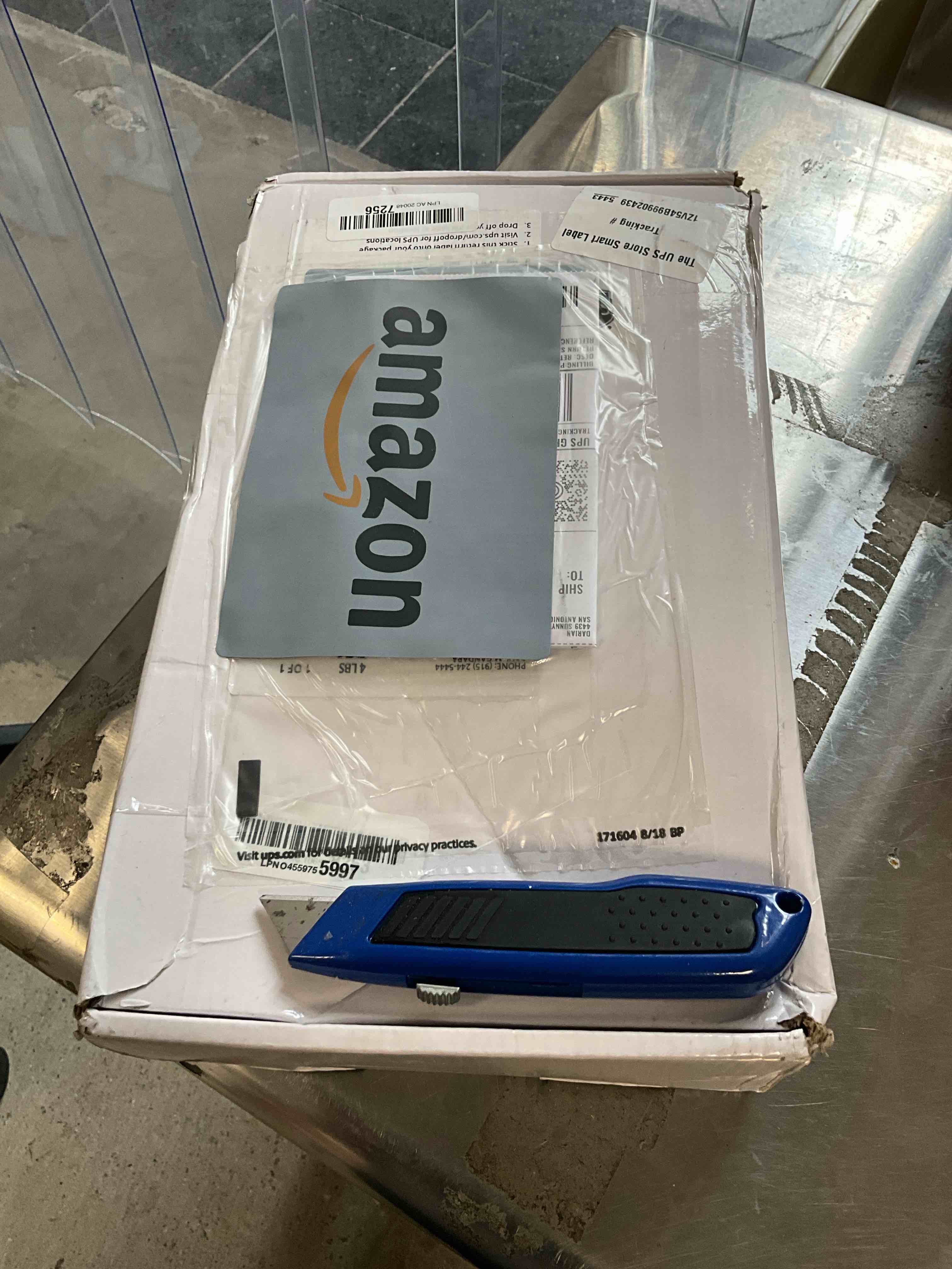 https://s3.amazonaws.com/lotting-images-prod/bidfta/GRA7019537_1789588752485.jpeg